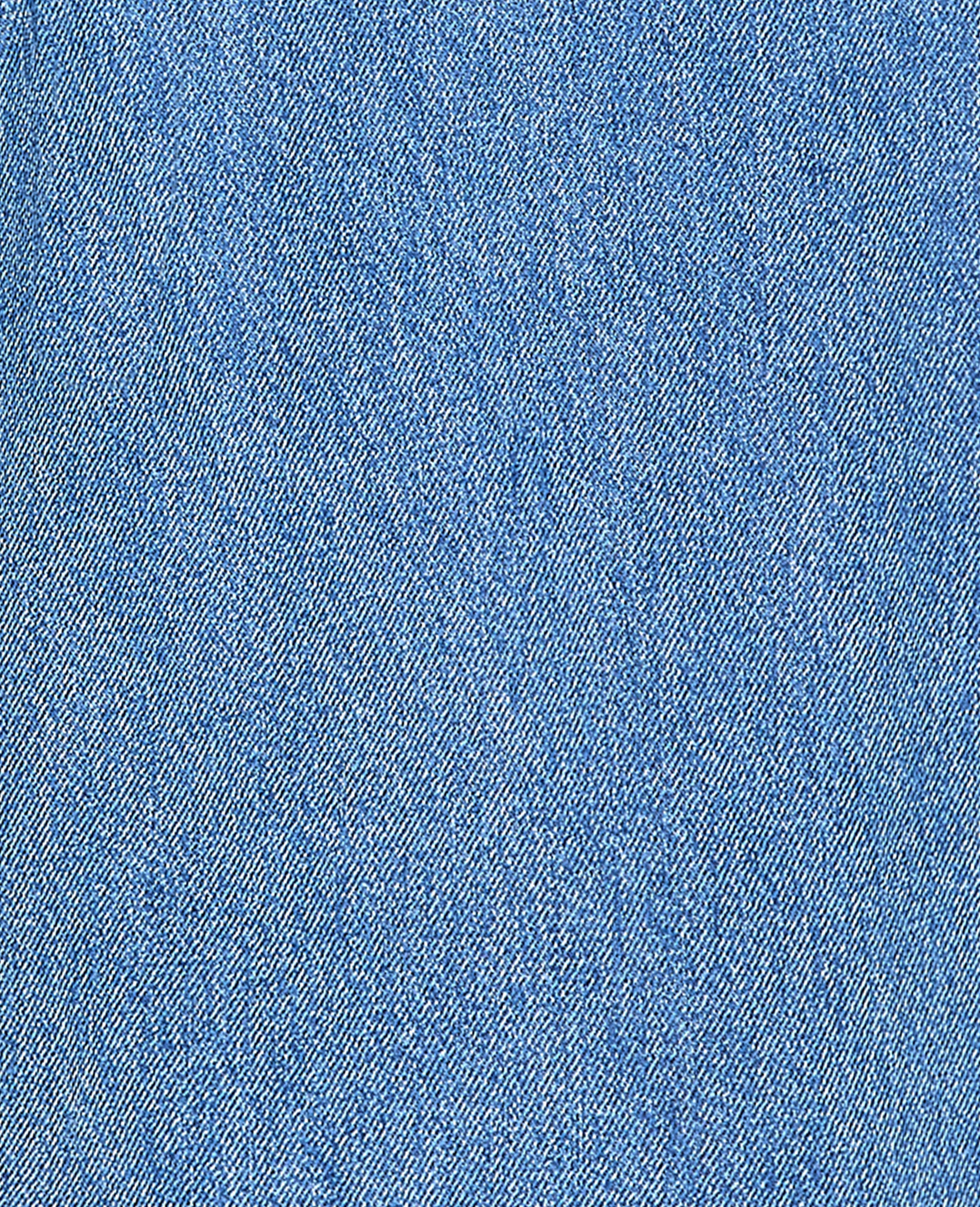 Bermuda large en jean - Image 7