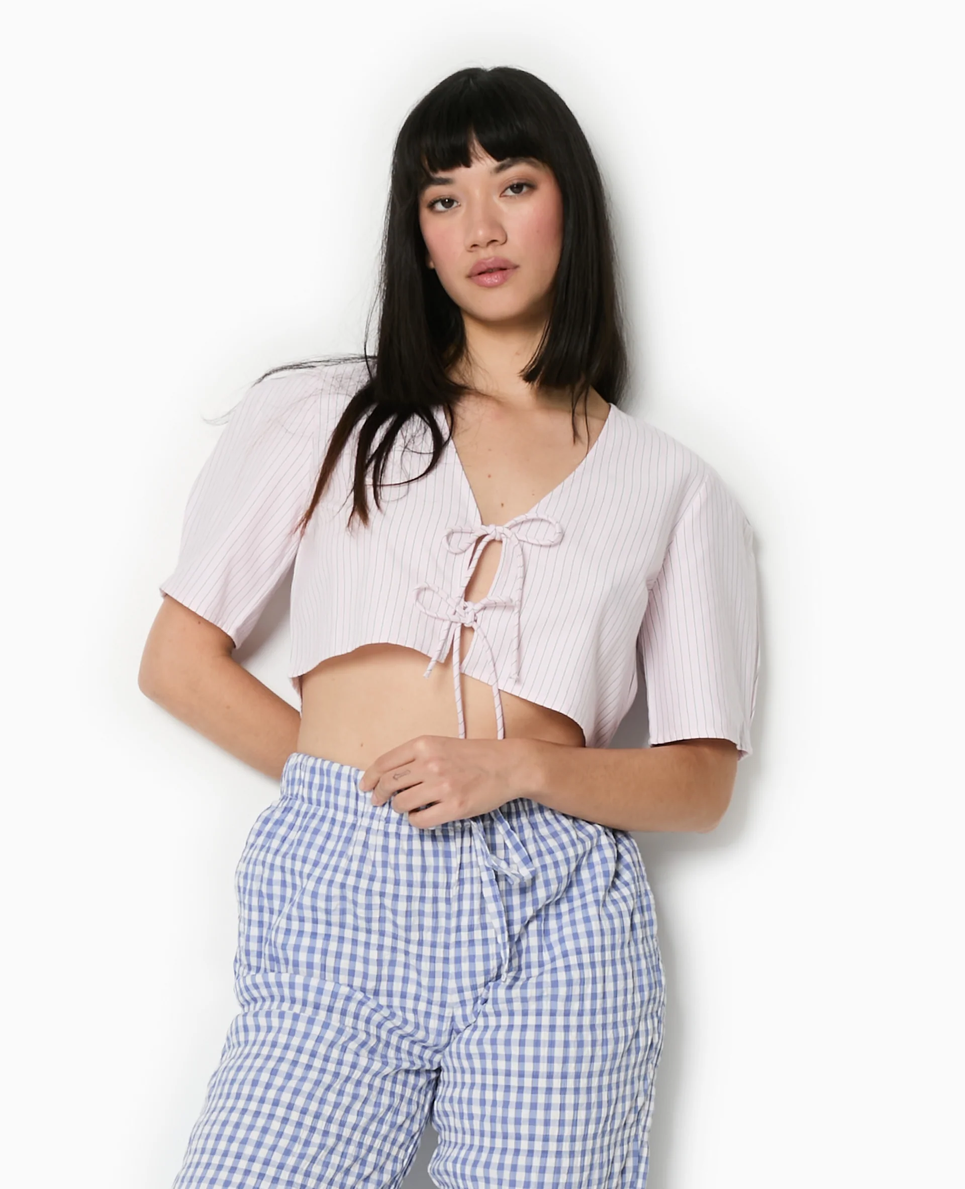 Blouse courte rayée avec nouettes - Image 5