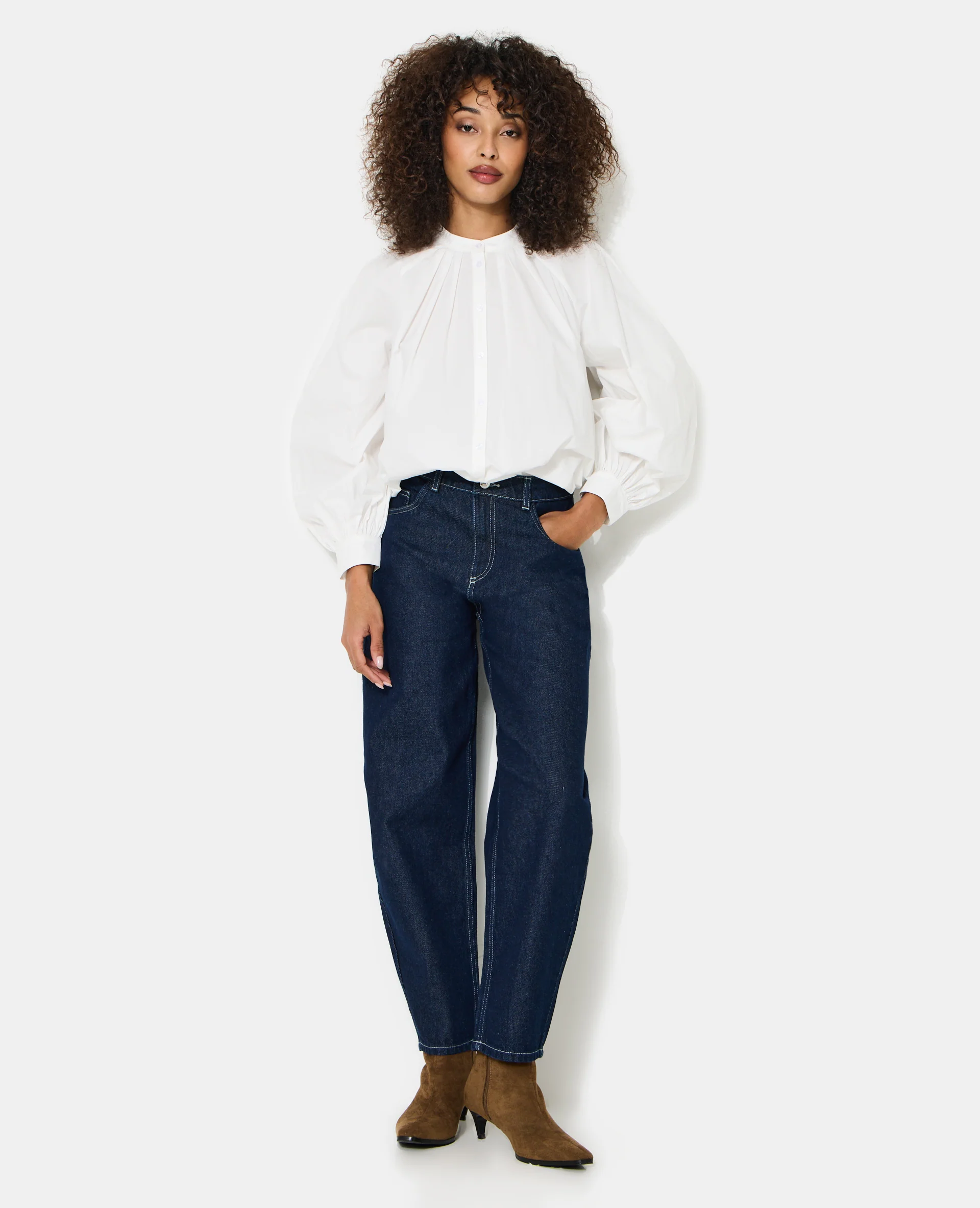 Blouse en popeline avec pinces et manches ballons - Image 3