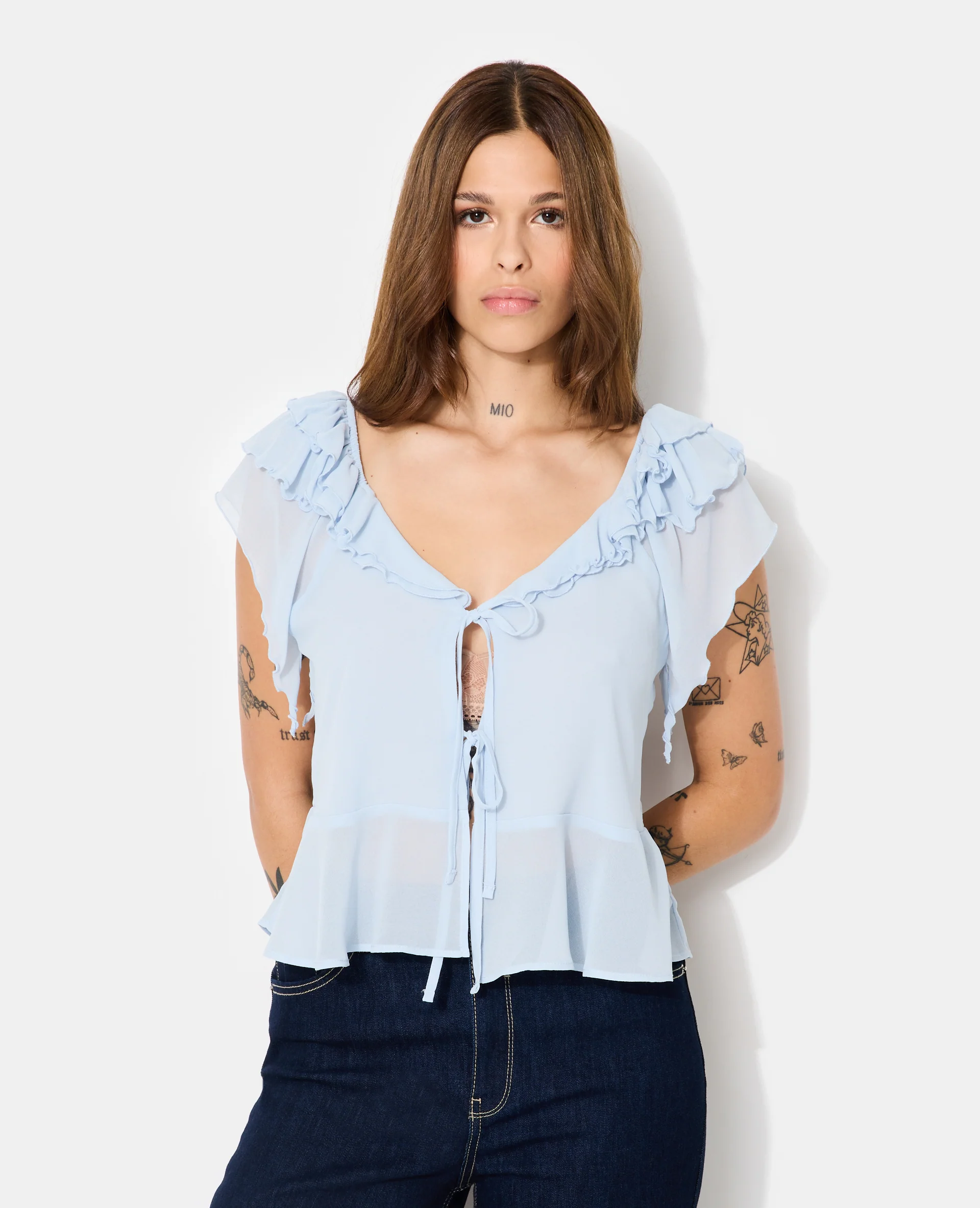Blouse en voile avec volants et nouettes - Image 5