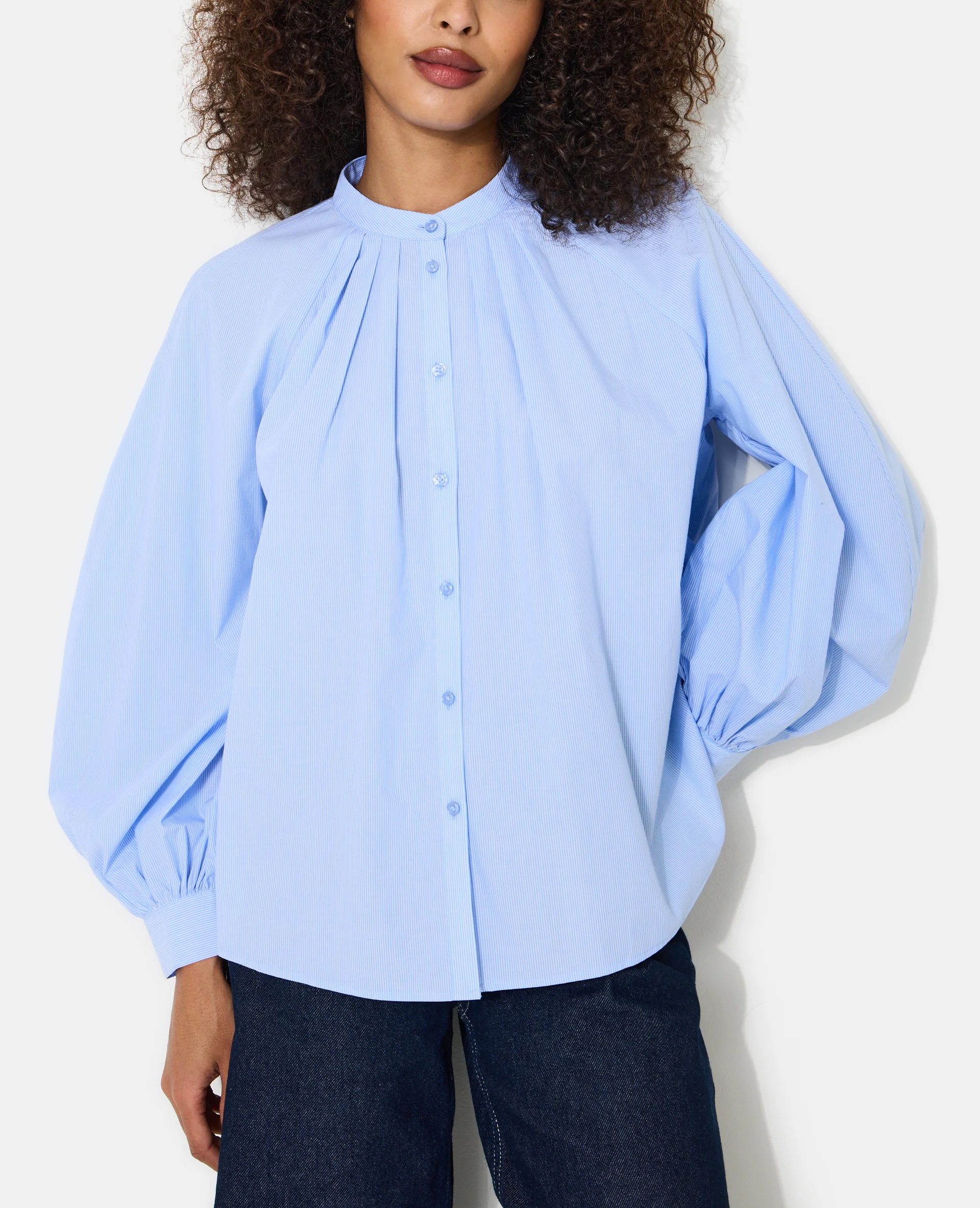 Blouse rayée avec pinces et manches ballons - Image 7