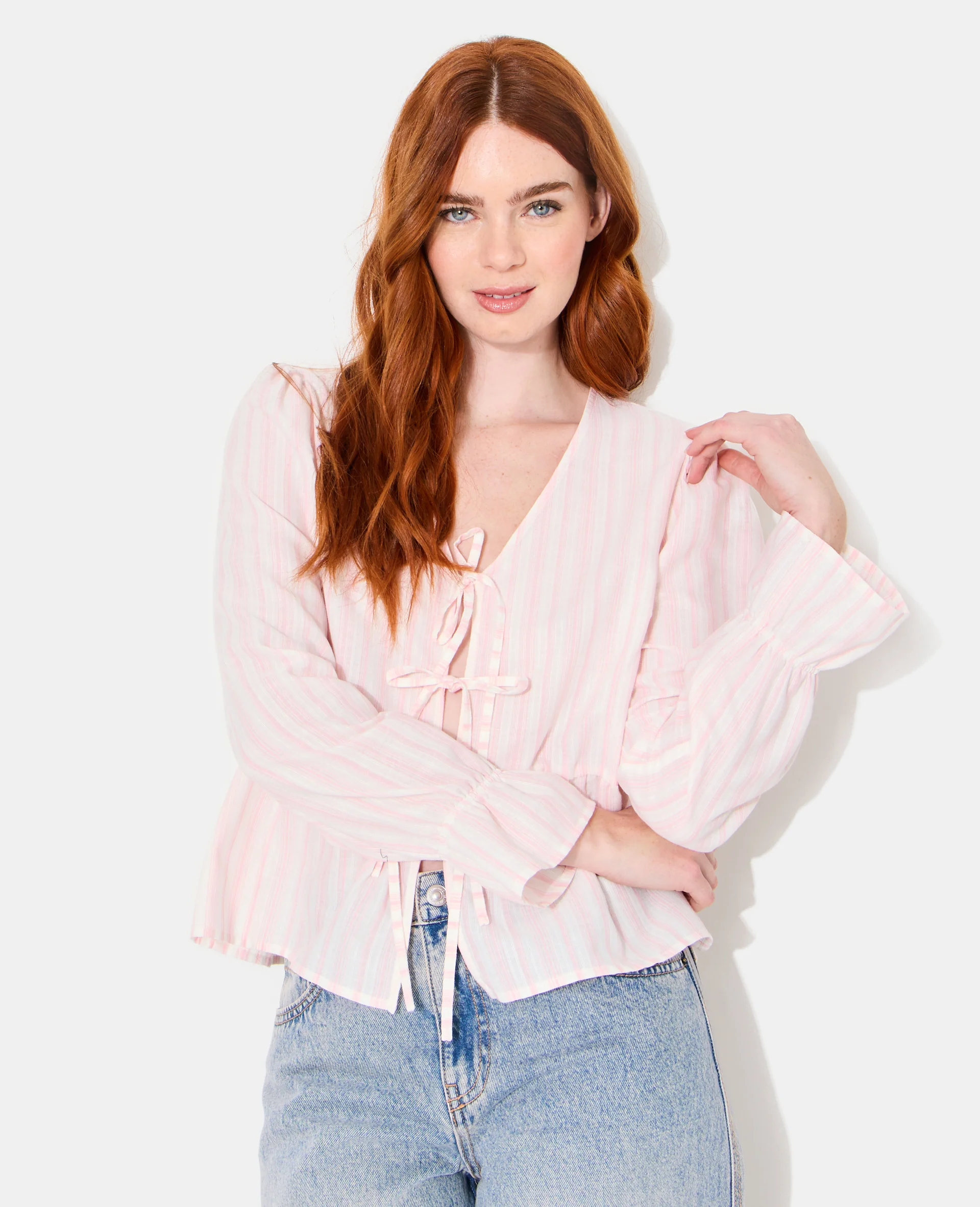 Blouse rayée avec volants et nouettes - Image 5