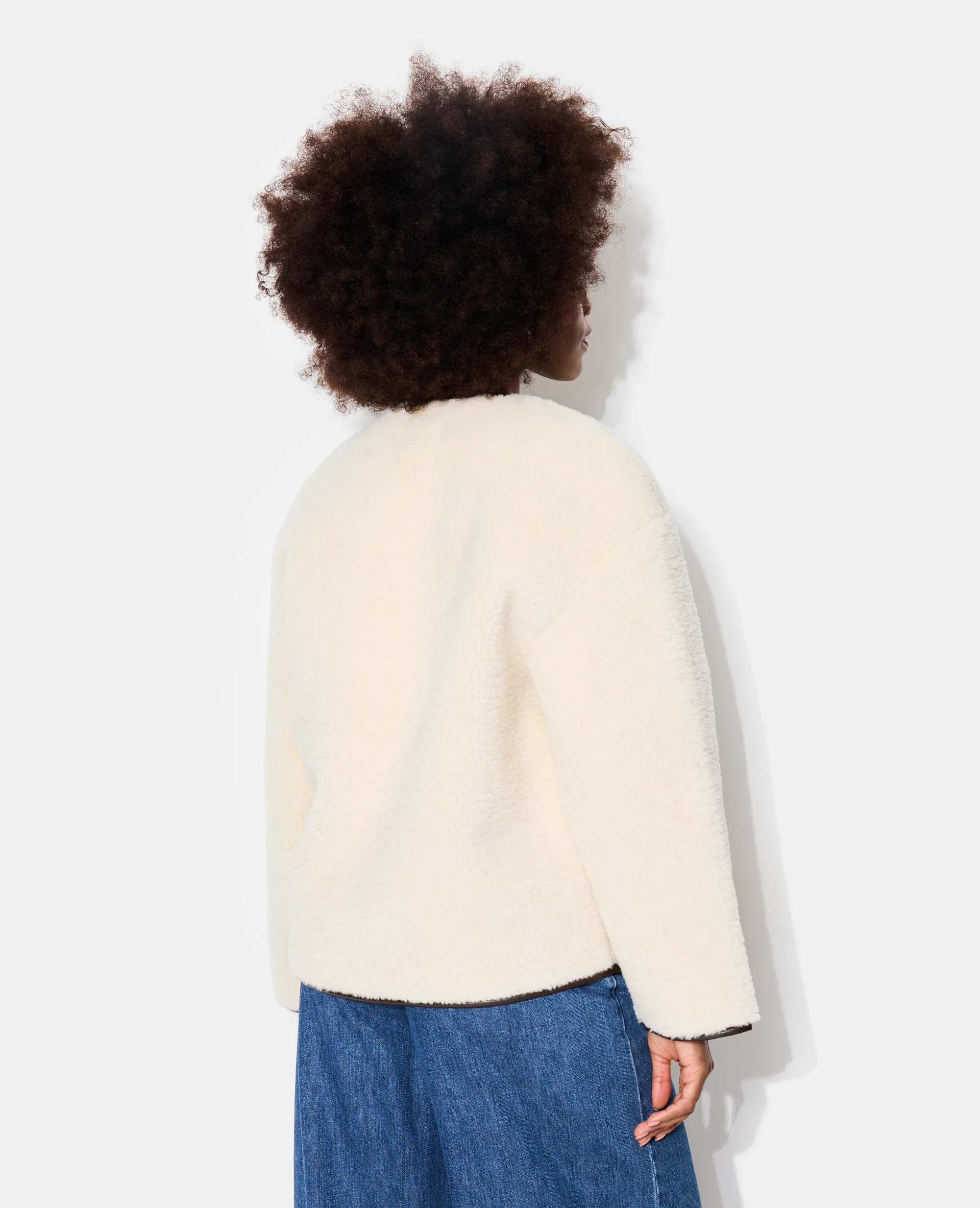 Blouson droit en sherpa avec attaches mousqueton - Image 6