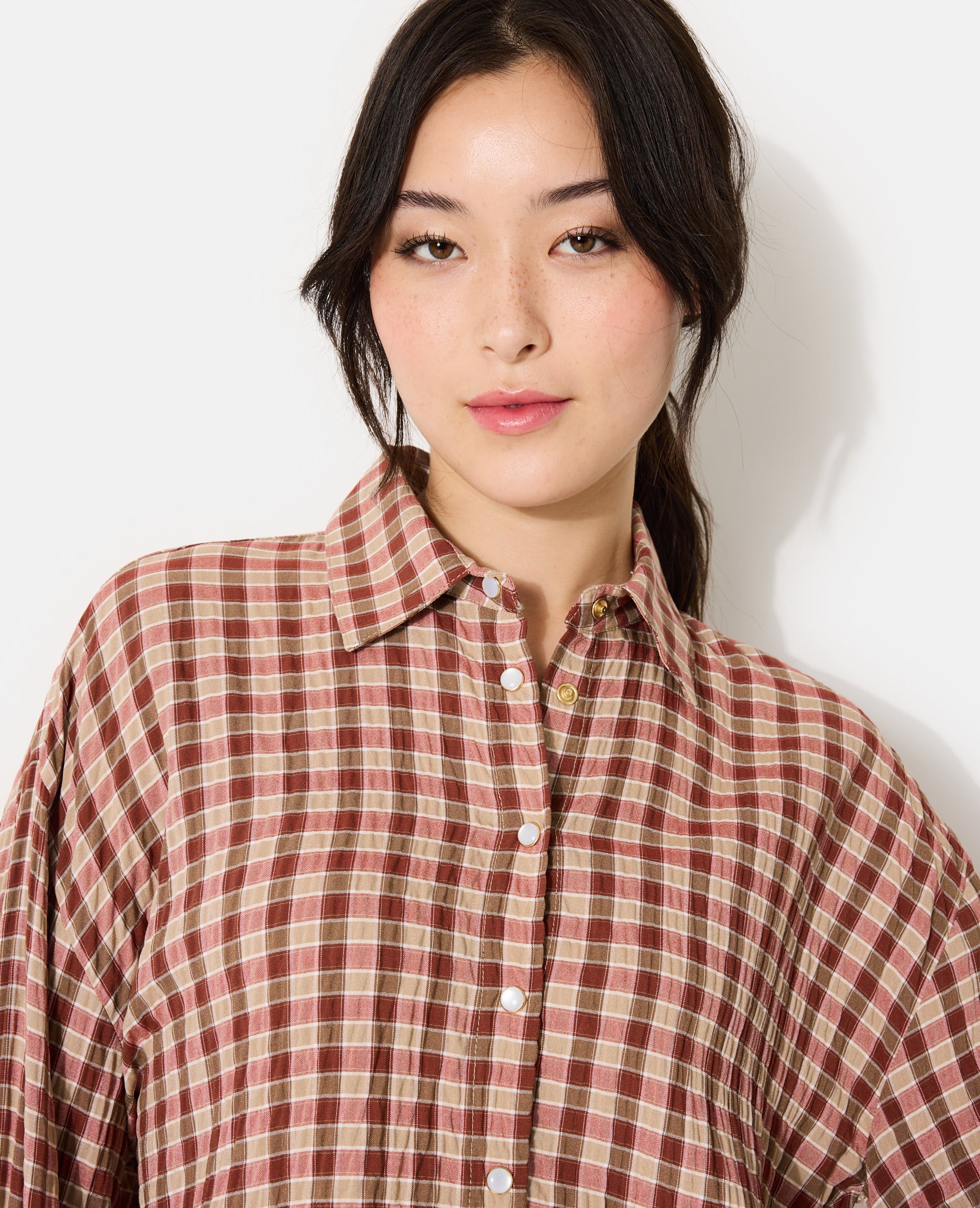 Chemise oversize en tissu gaufré motif carreaux - Image 2