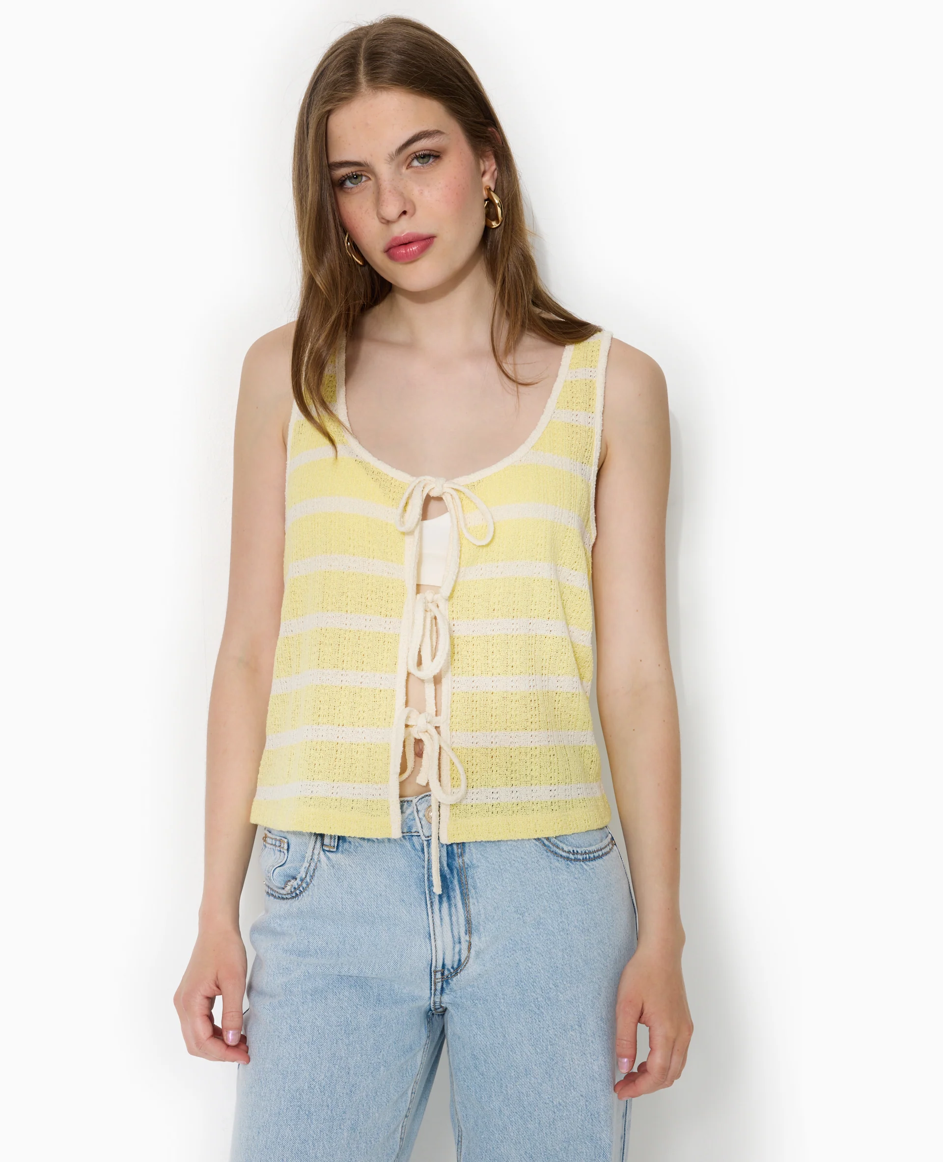 Débardeur en maille fantaisie rayée avec nouettes - Image 5