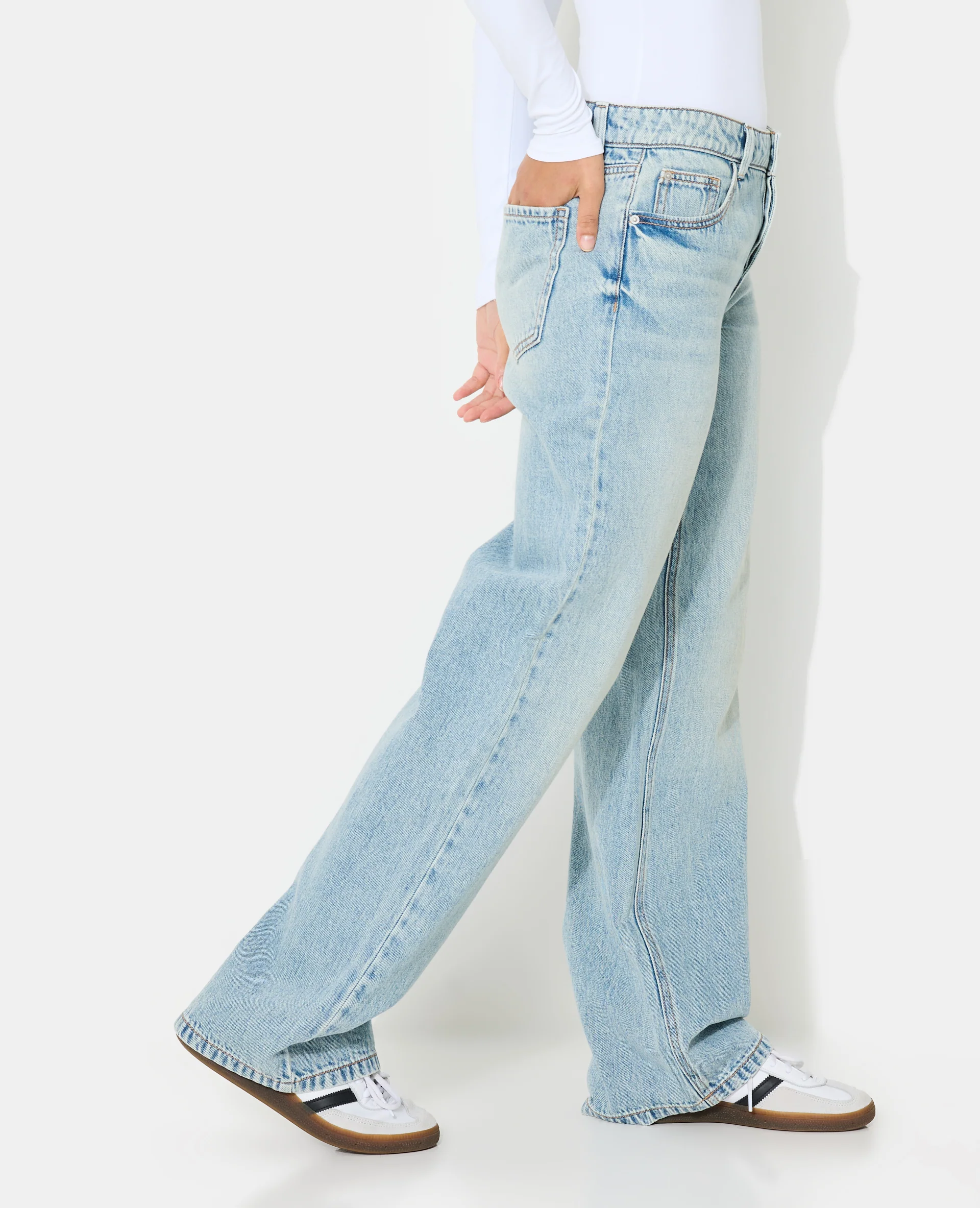 J71-3 / Jean wide taille basse - Image 2