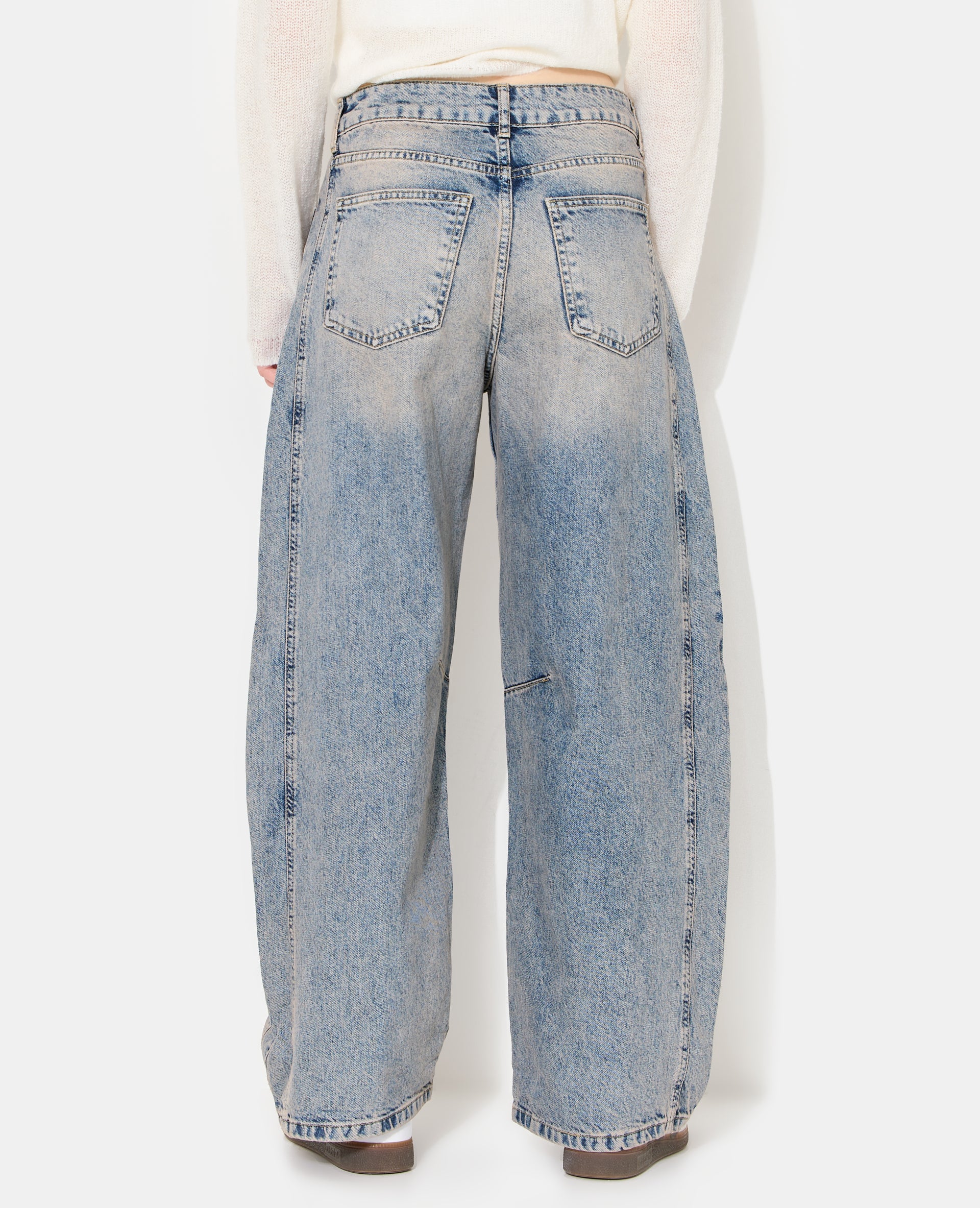 Jean barrel avec coutures taille medium - Image 5
