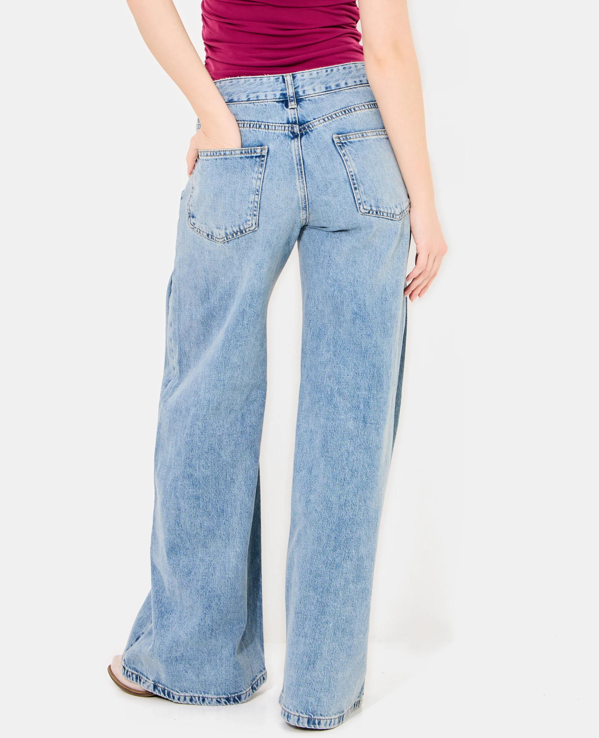 Jean extra wide taille medium avec pinces côtés - Image 6