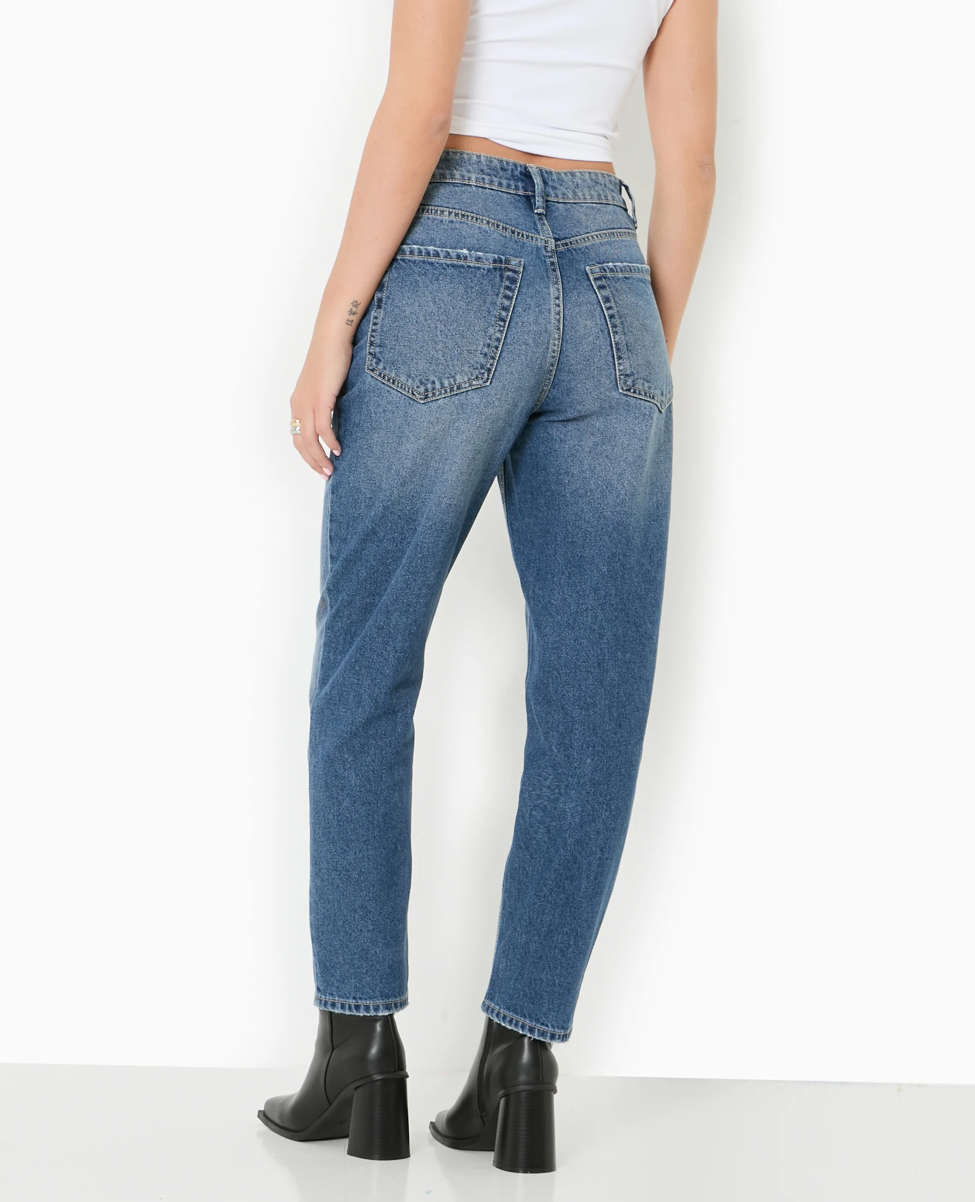 Jean mom taille haute - Image 6