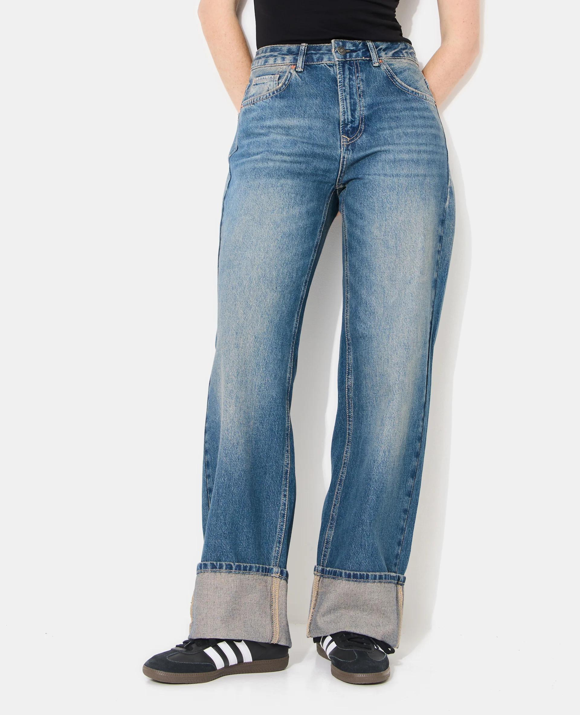 Jean straight avec revers - Image 5