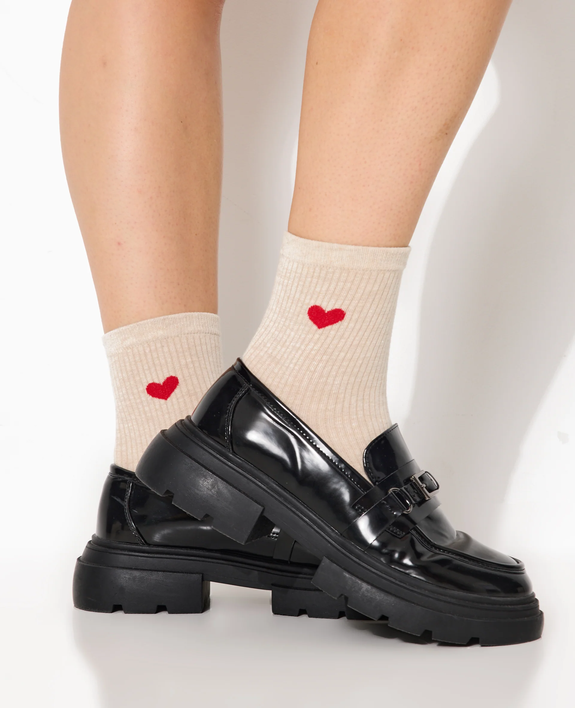 Lot de 2 paires de chaussettes avec cœurs - Image 2