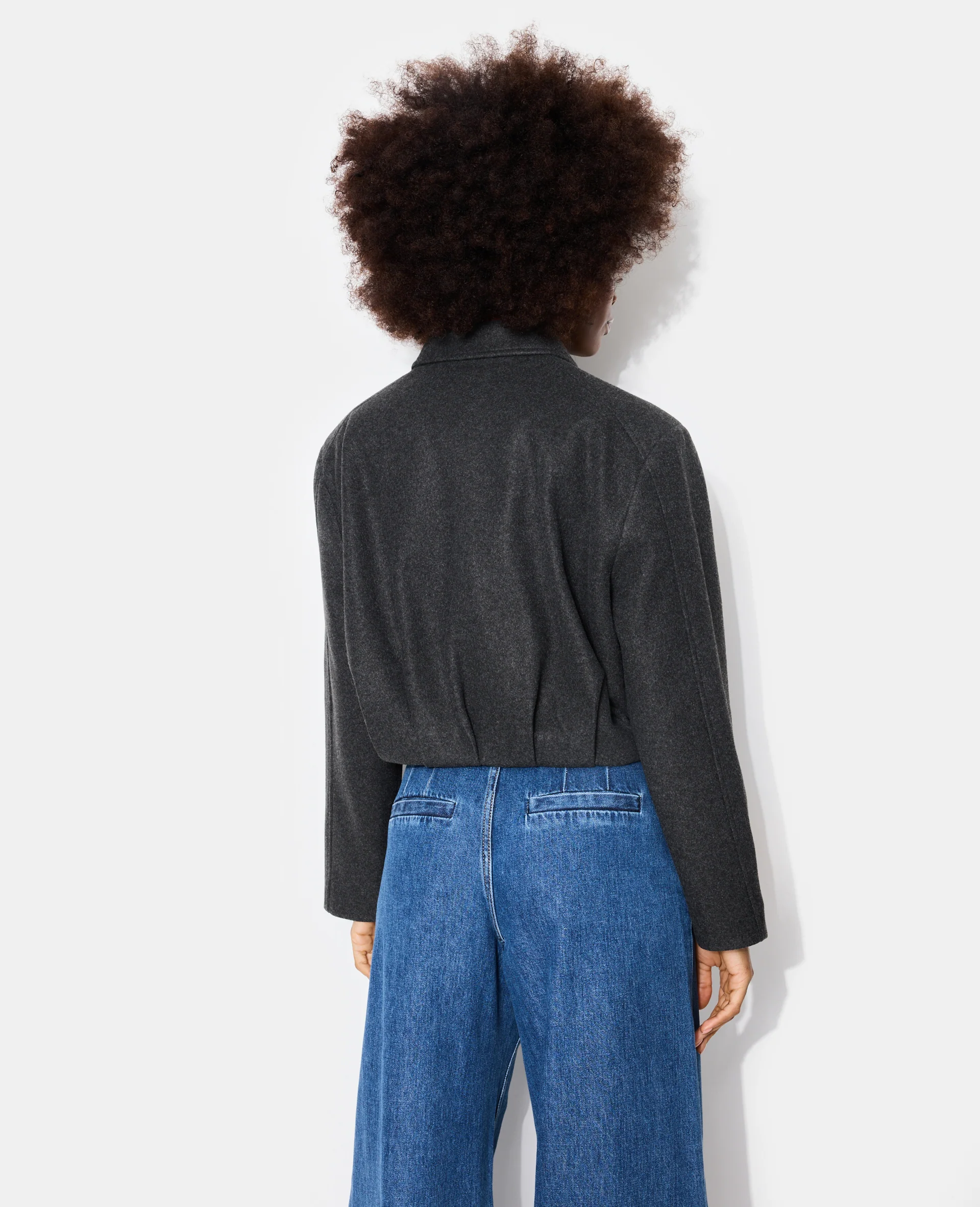 Manteau court drap de laine forme boule - Image 6