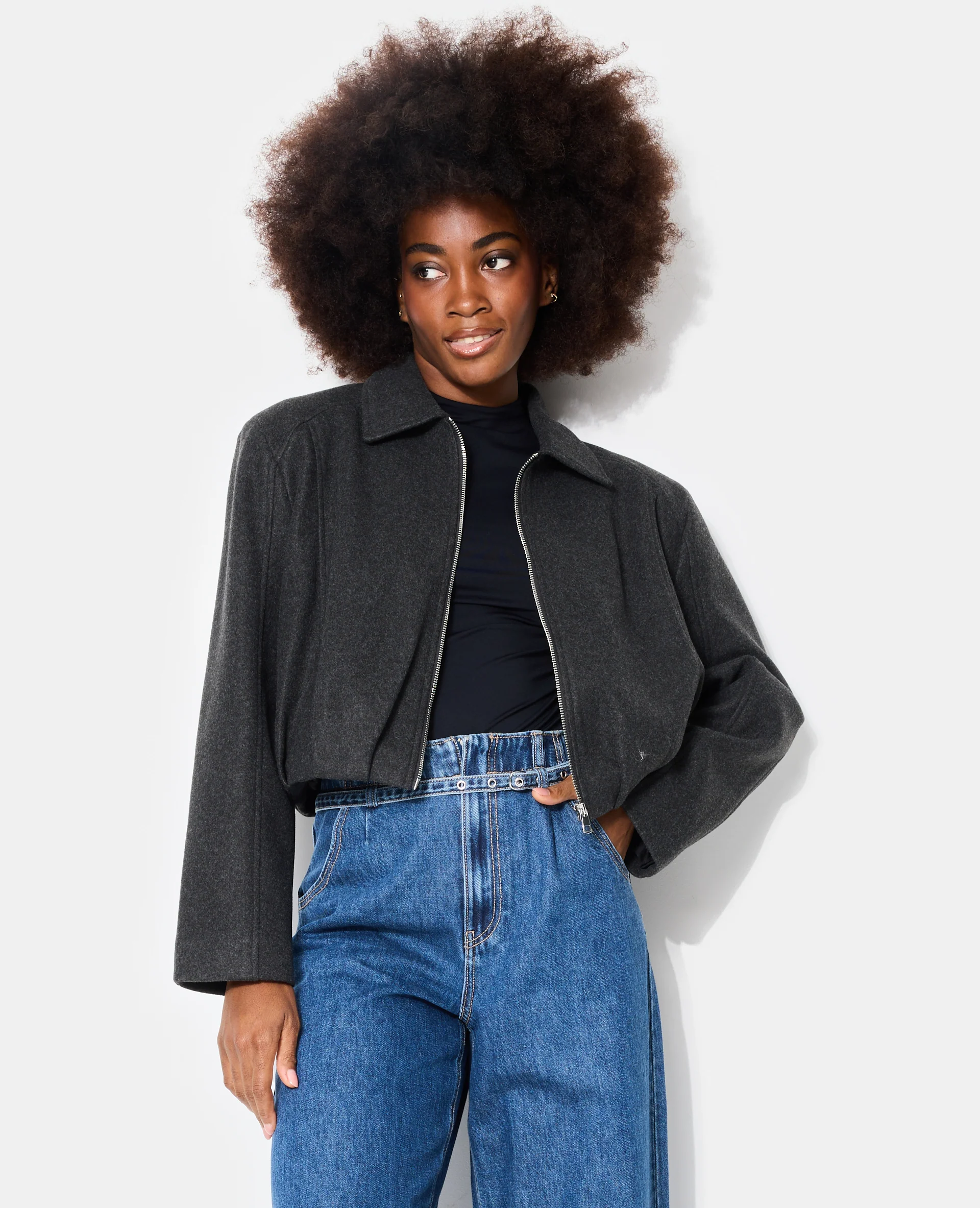 Manteau court drap de laine forme boule - Image 7