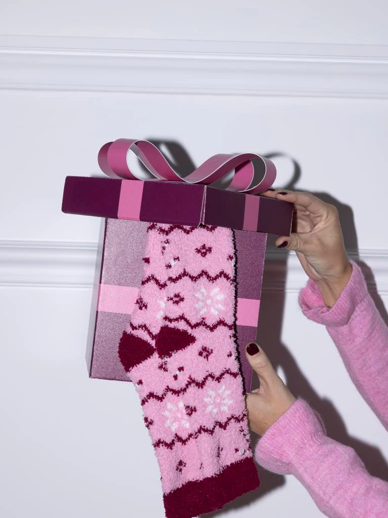 Paire de chaussettes fluffy avec motifs de Noël
