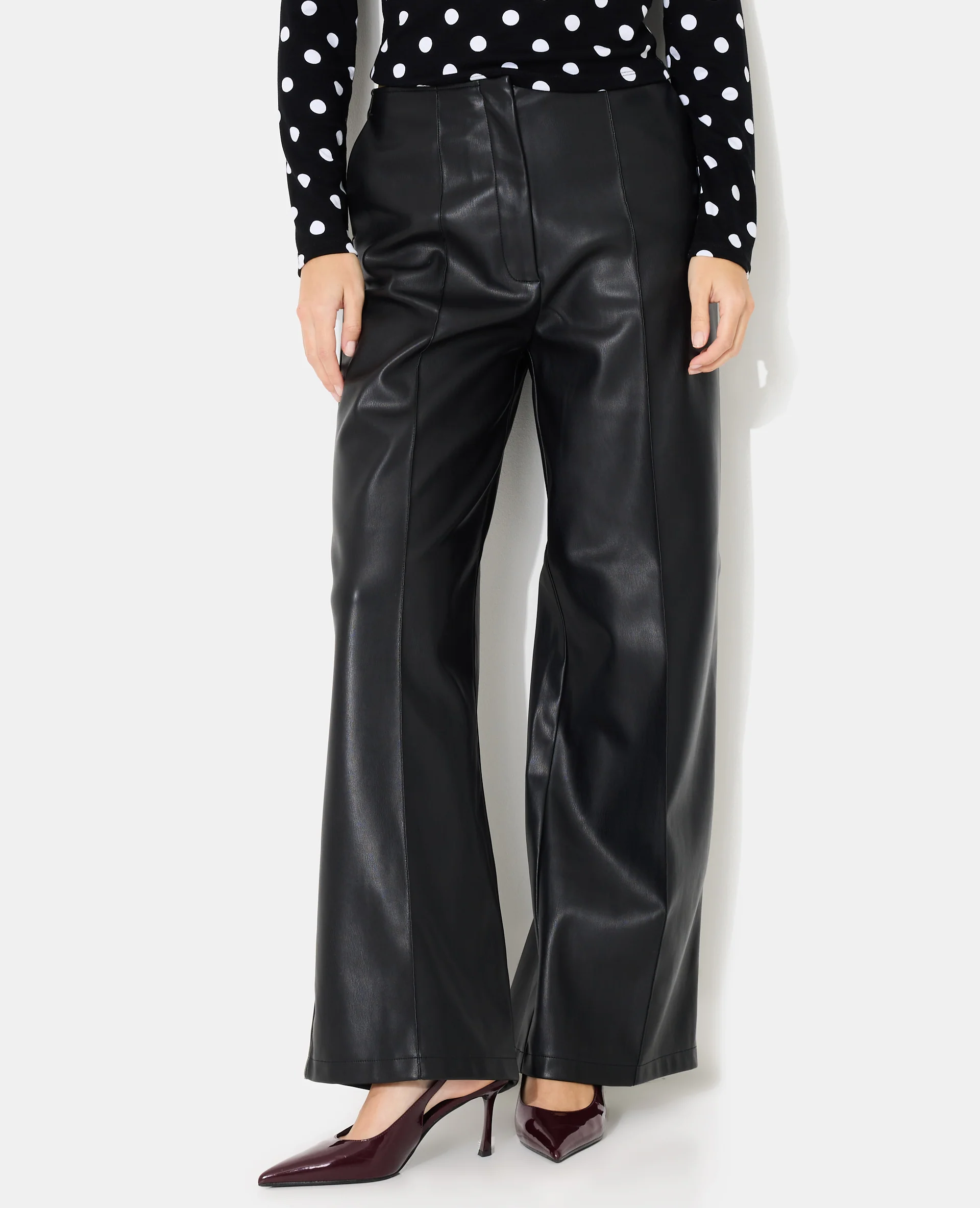 Pantalon droit en simili avec sur piqûres - Image 5