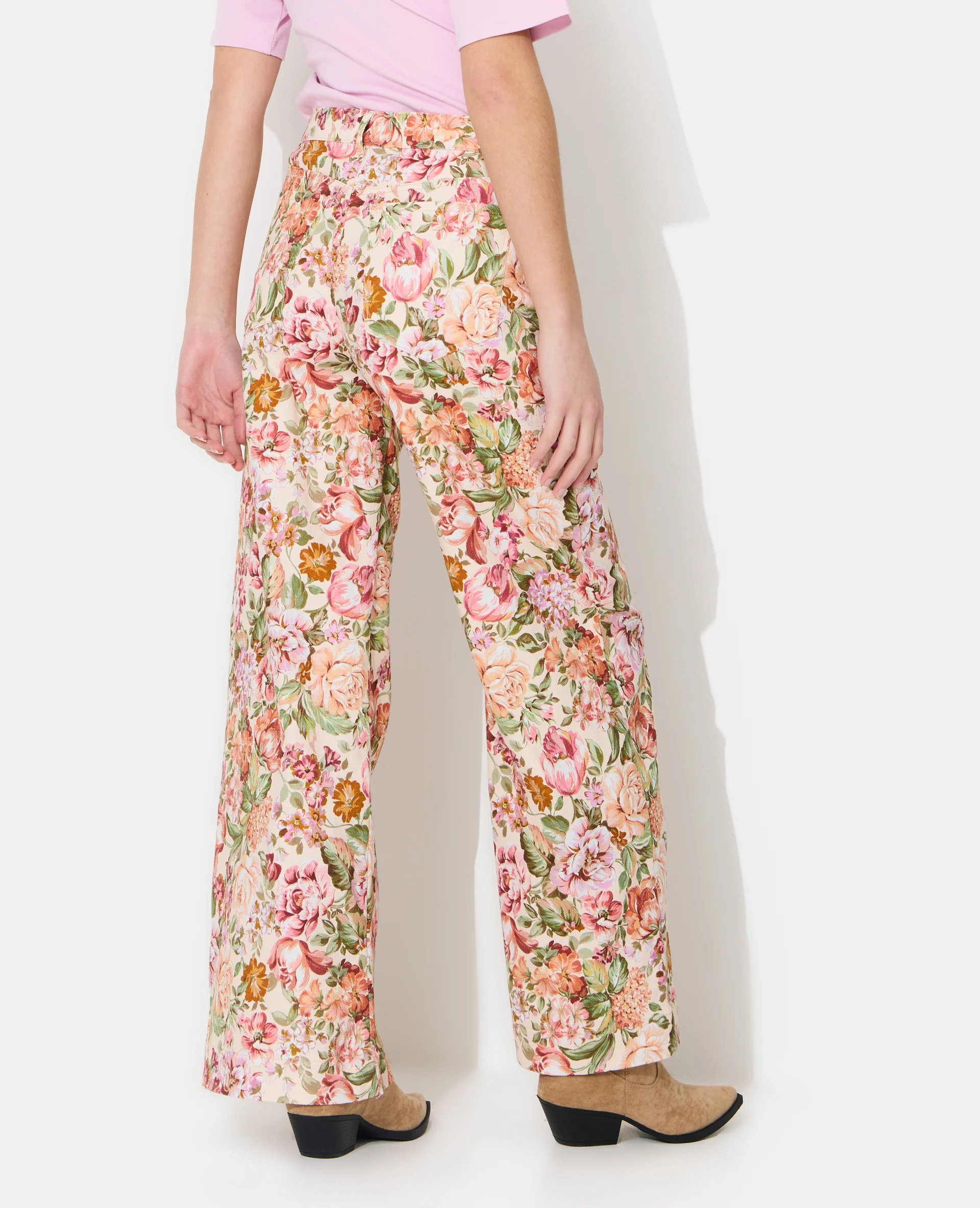 Pantalon droit motif fleurs façon tapisserie - Image 6