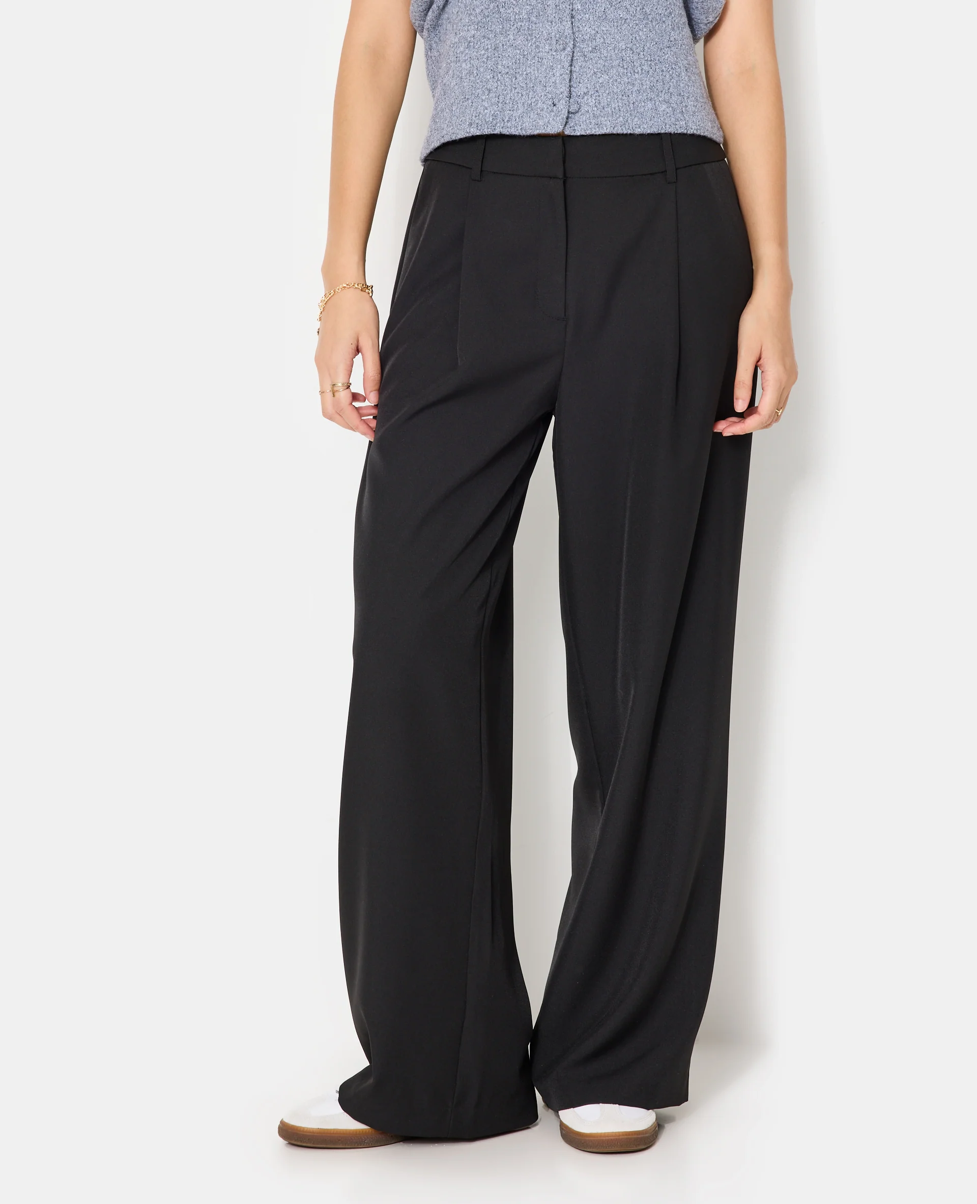 Pantalon large et droit avec pinces - Image 3