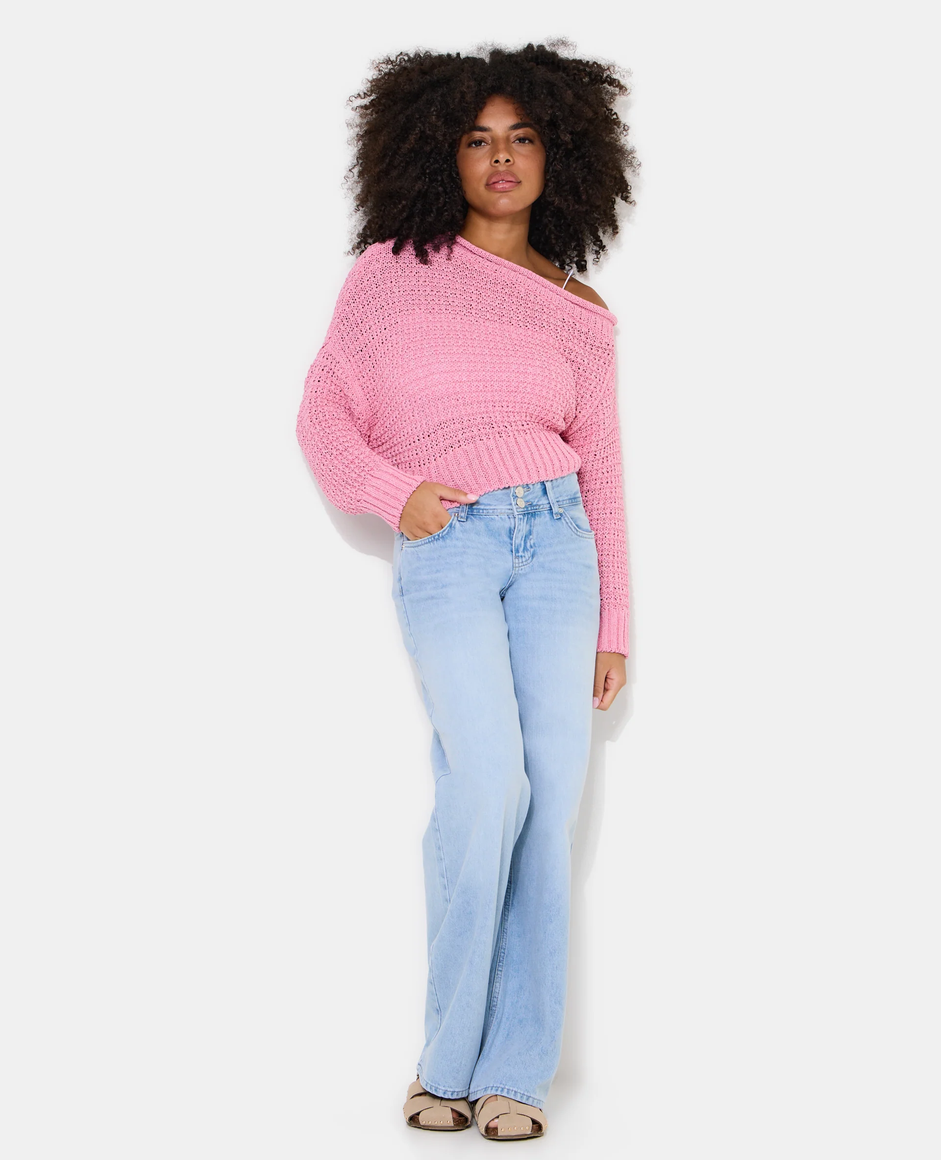 Pull asymétrique en maille ajourée - Image 5