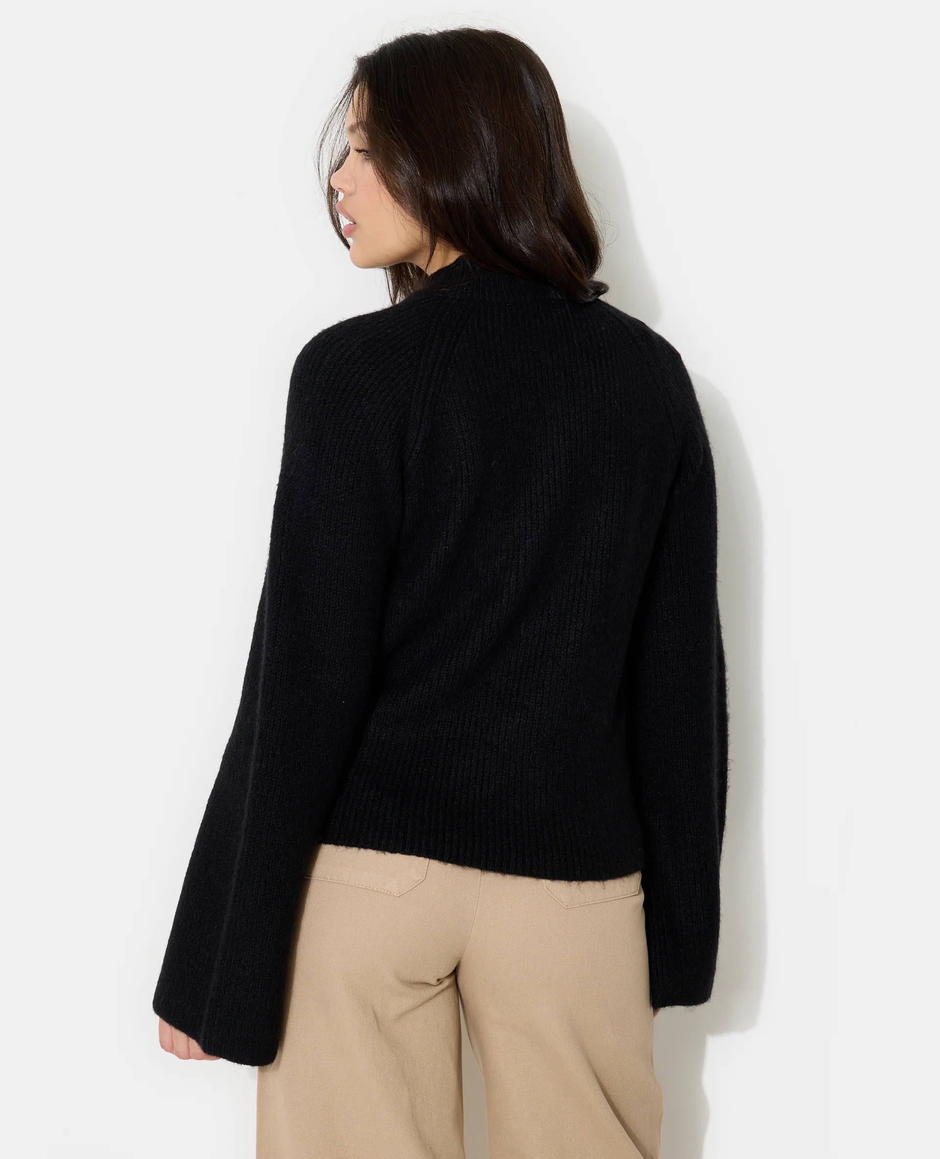 Pull avec boutons fantaisie - Image 6