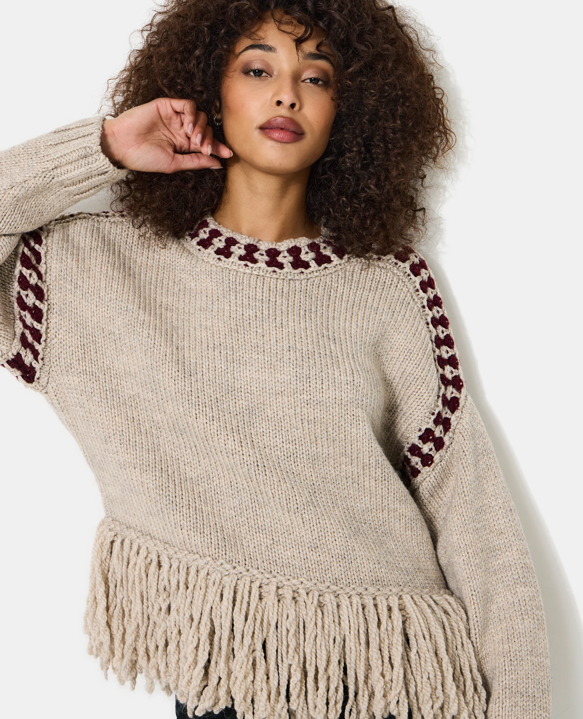 Pull avec franges et détails contrastés - Image 5
