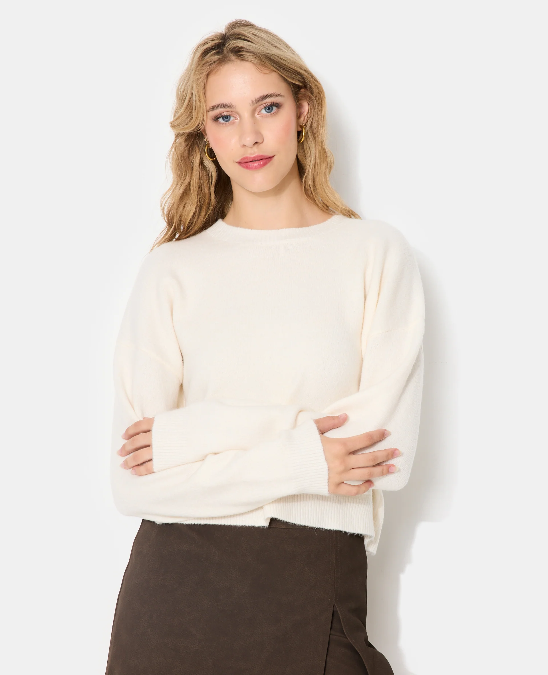 Pull court avec encolure ronde - Image 7
