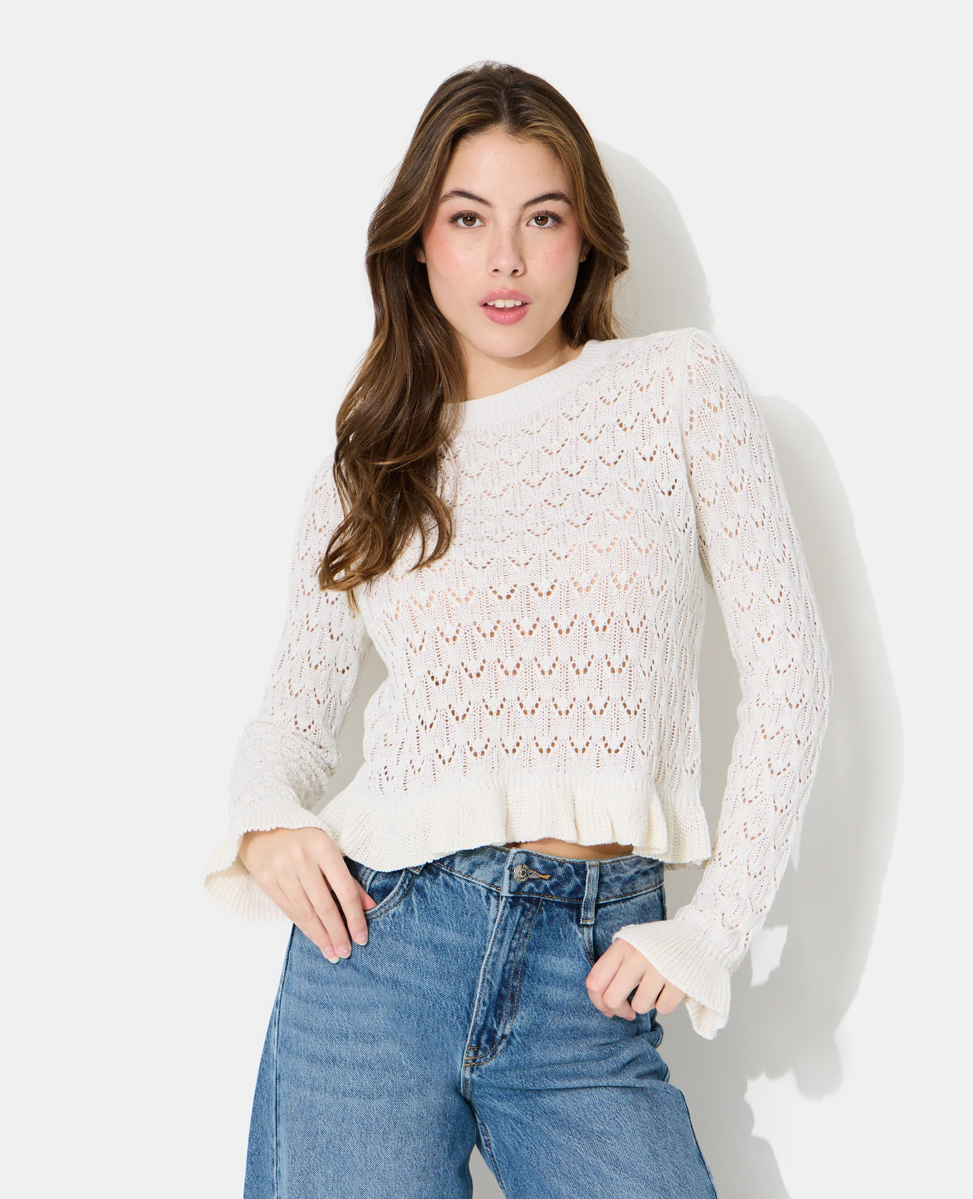 Pull en maille ajourée avec petits volants - Image 5
