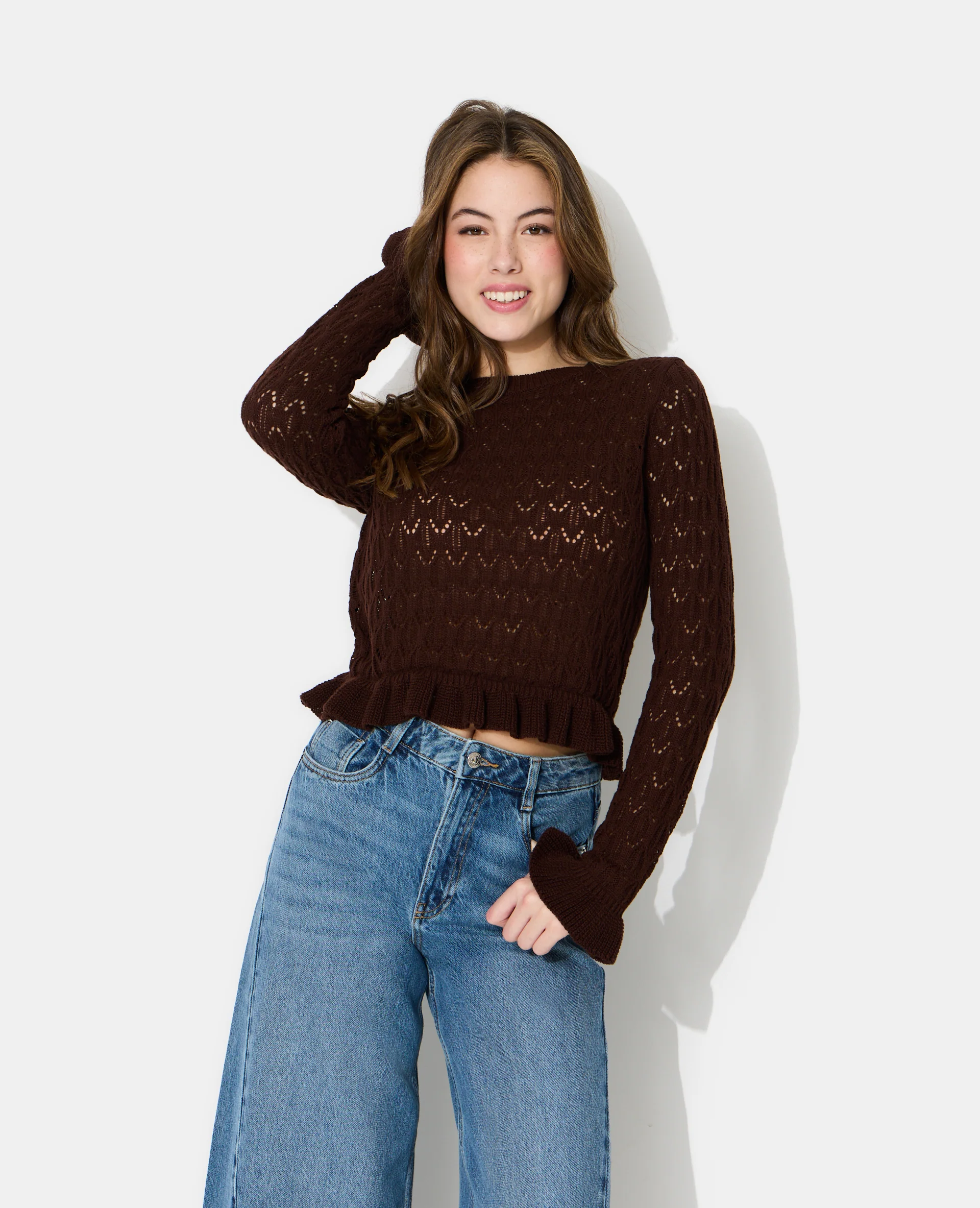 Pull en maille ajourée avec petits volants