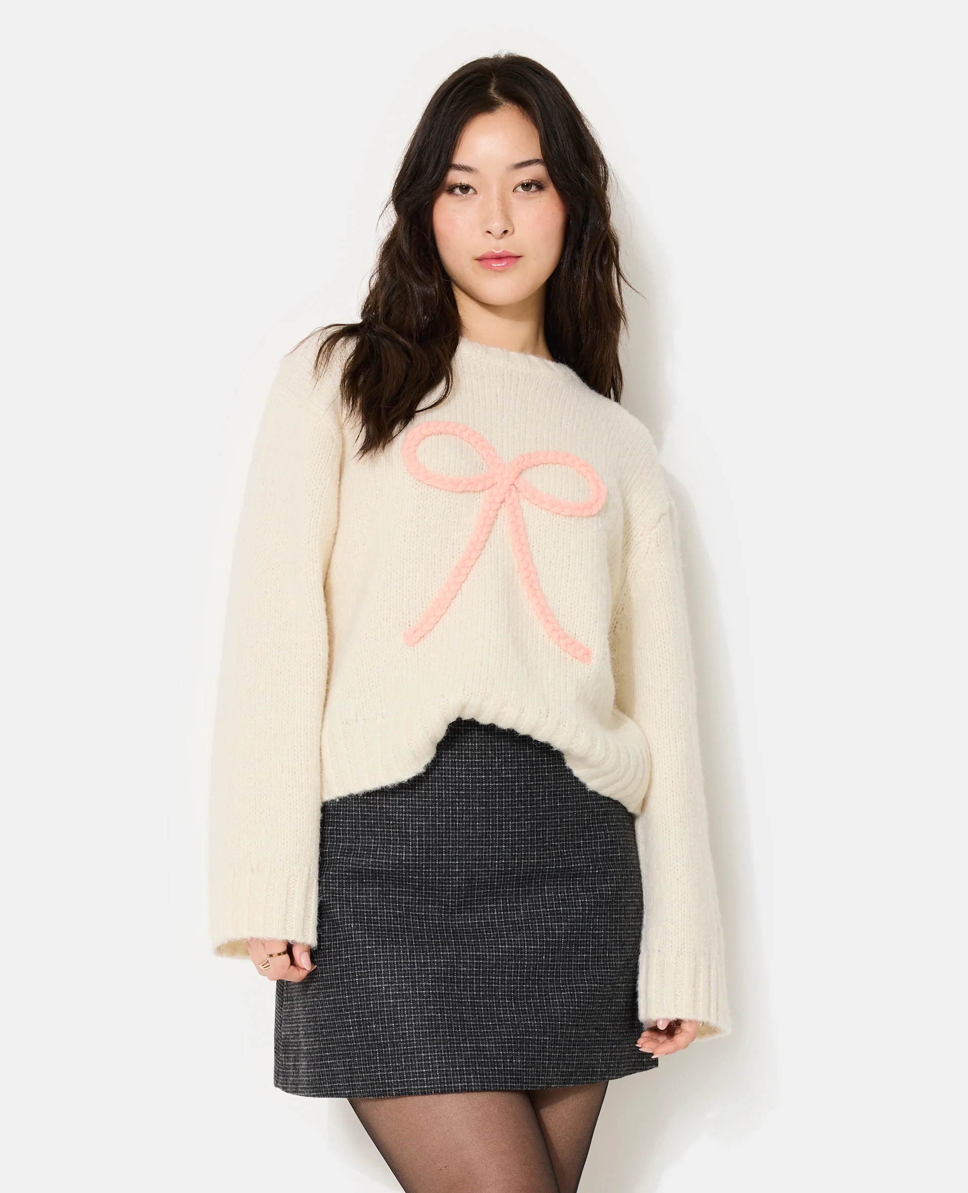 Pull en maille avec nœud - Image 5