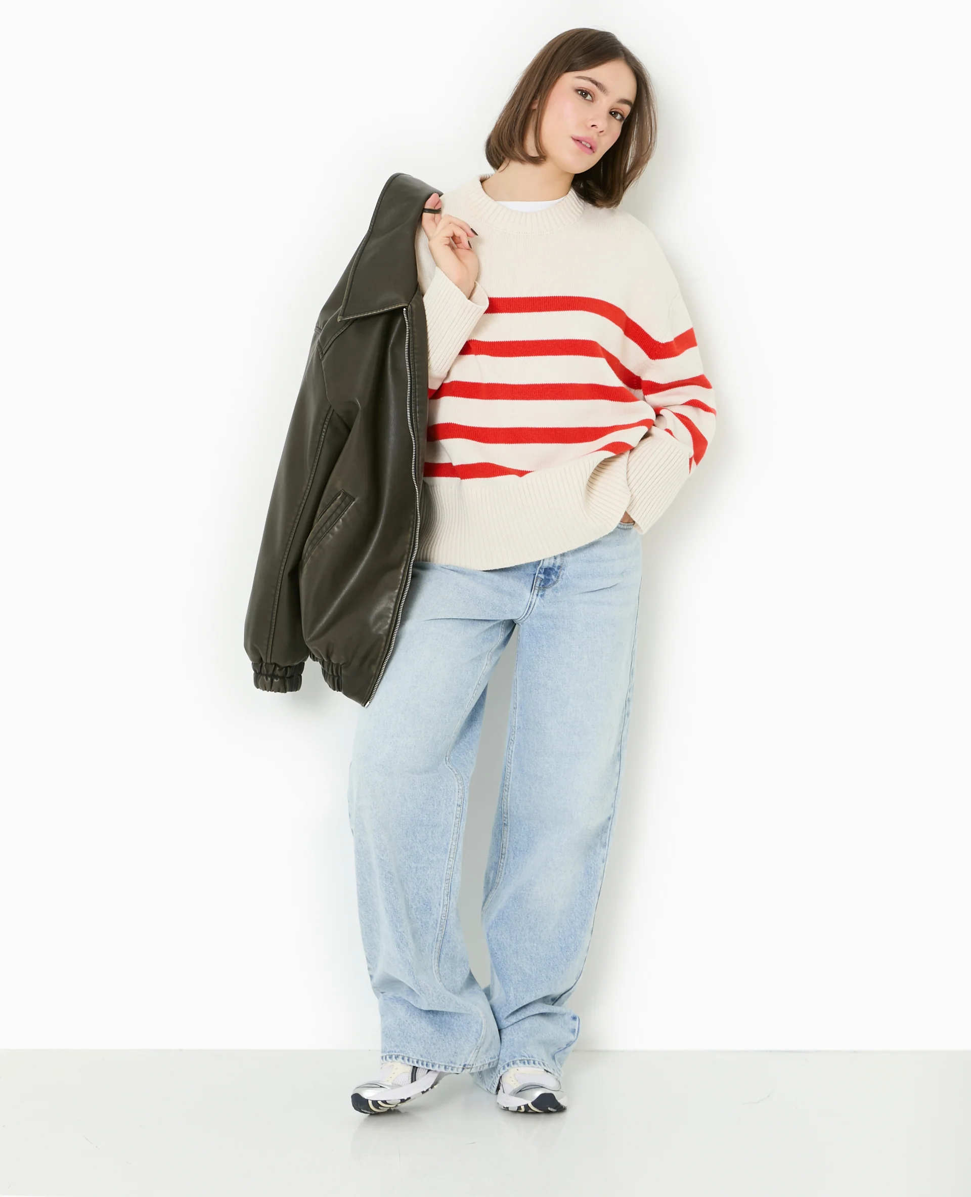 Pull oversize rayé avec grands bord-côtes - Image 3