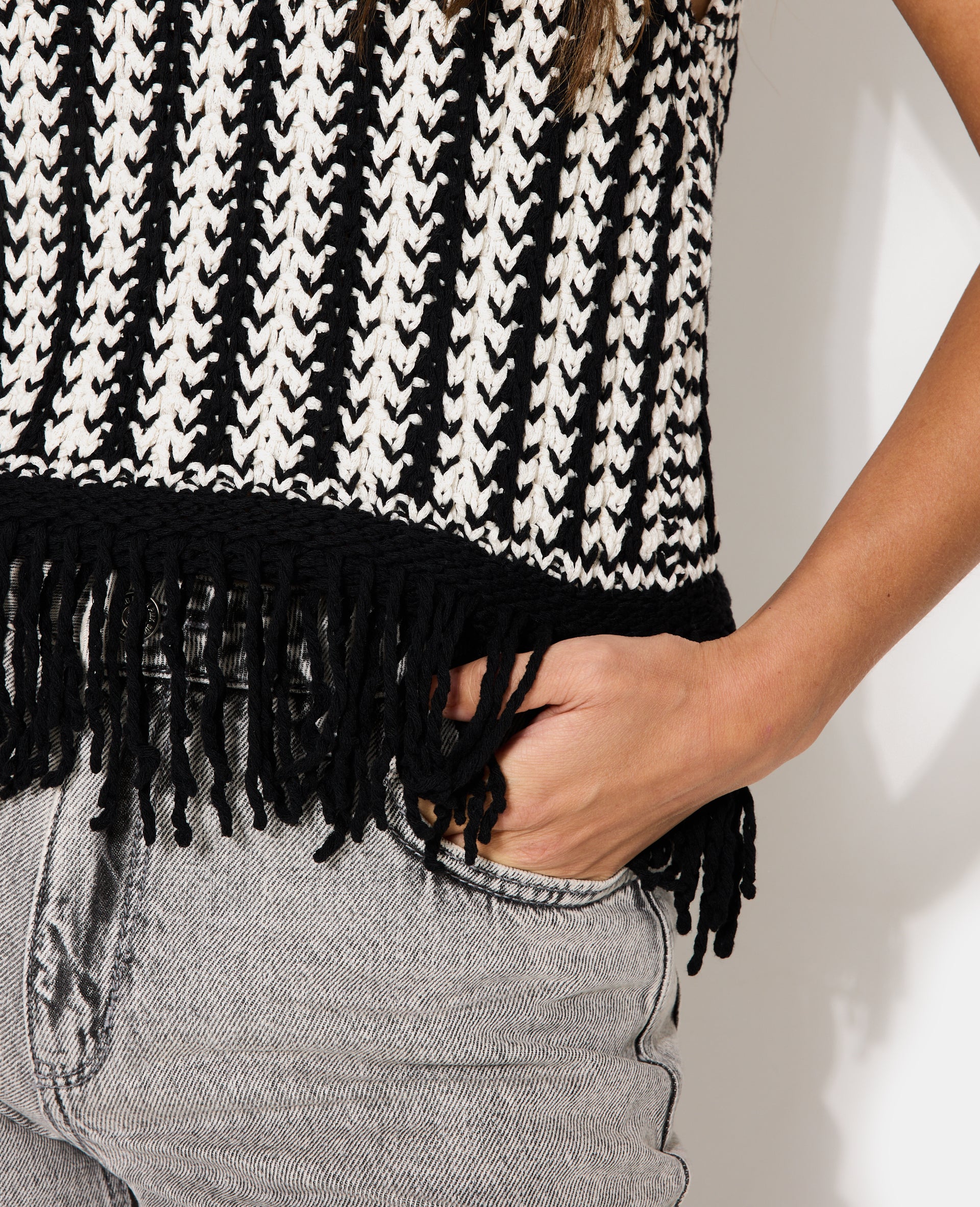 Pull sans manches avec franges - Image 7