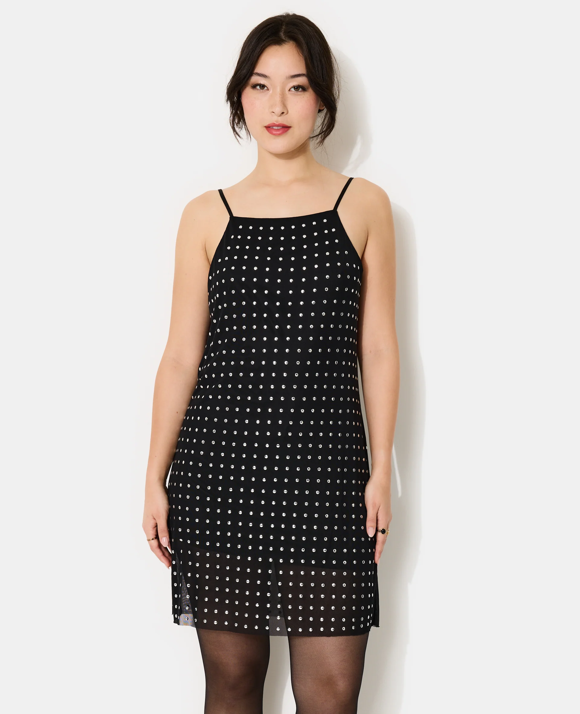 Robe courte dos-nu avec clous - Image 5