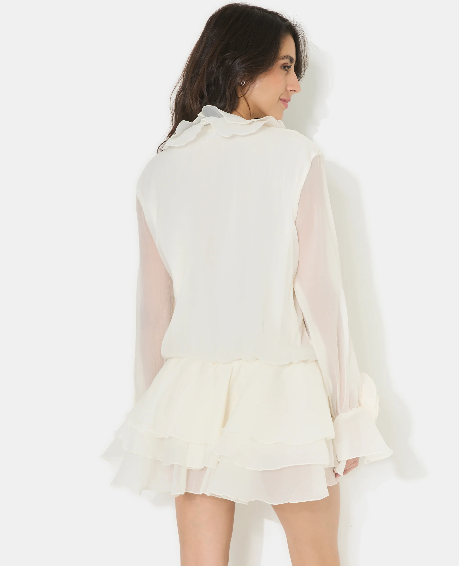 Robe courte en voile avec volants et fleurs - Image 6