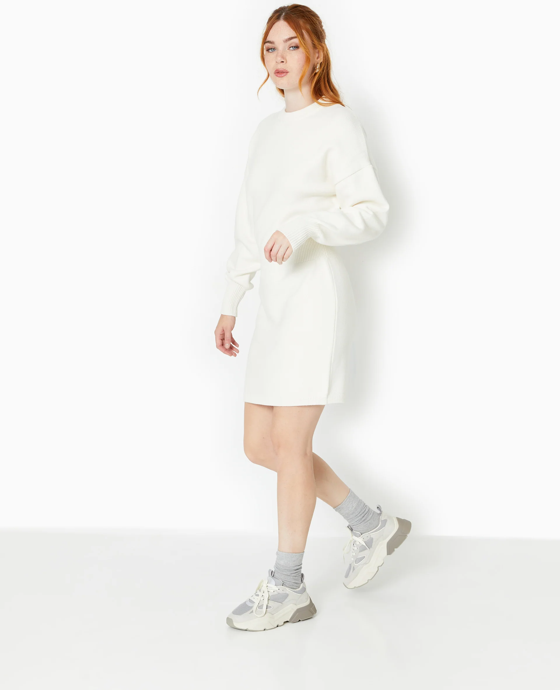 Robe en maille avec taille marquée - Image 7