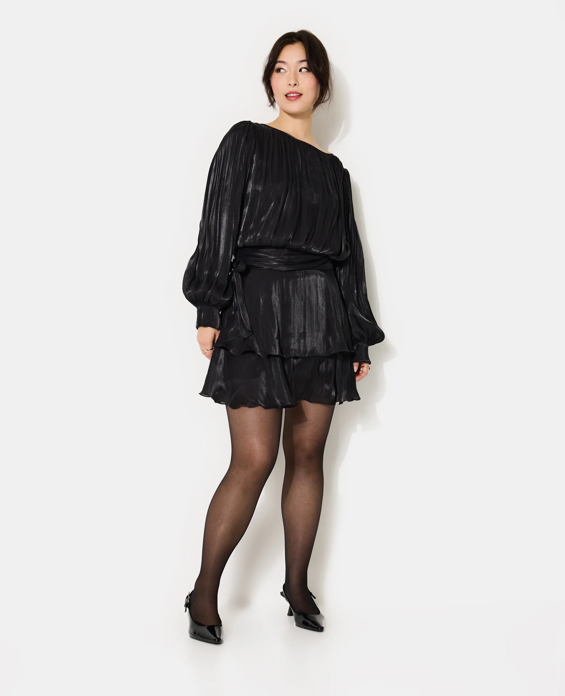 Robe en tissu brillant avec effet drapé - Image 5