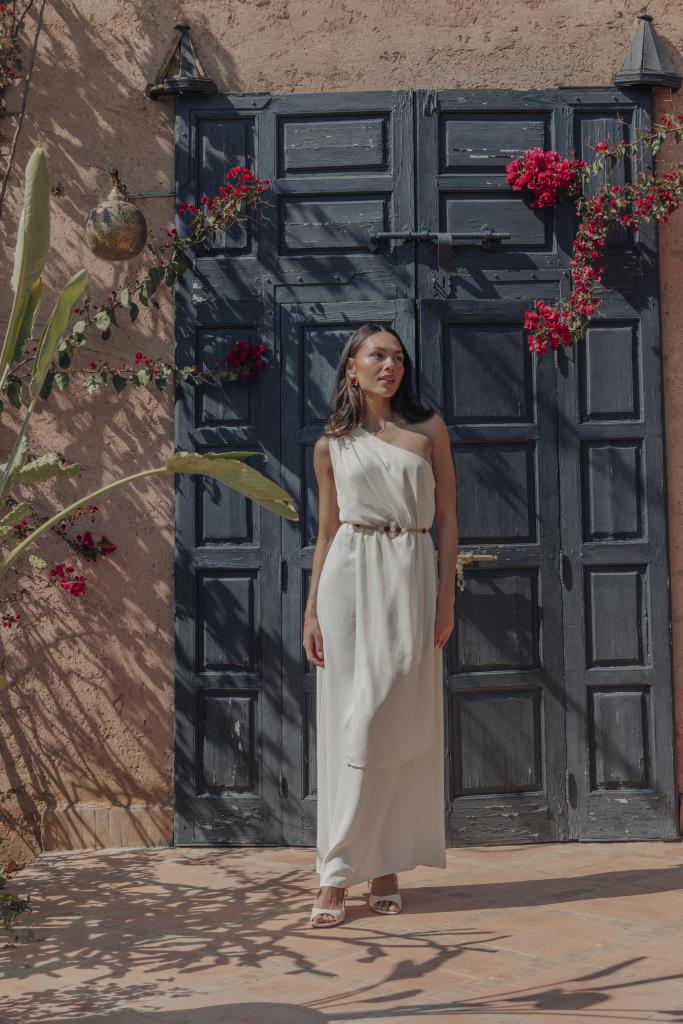 Robe longue asymétrique one shoulder avec drapé