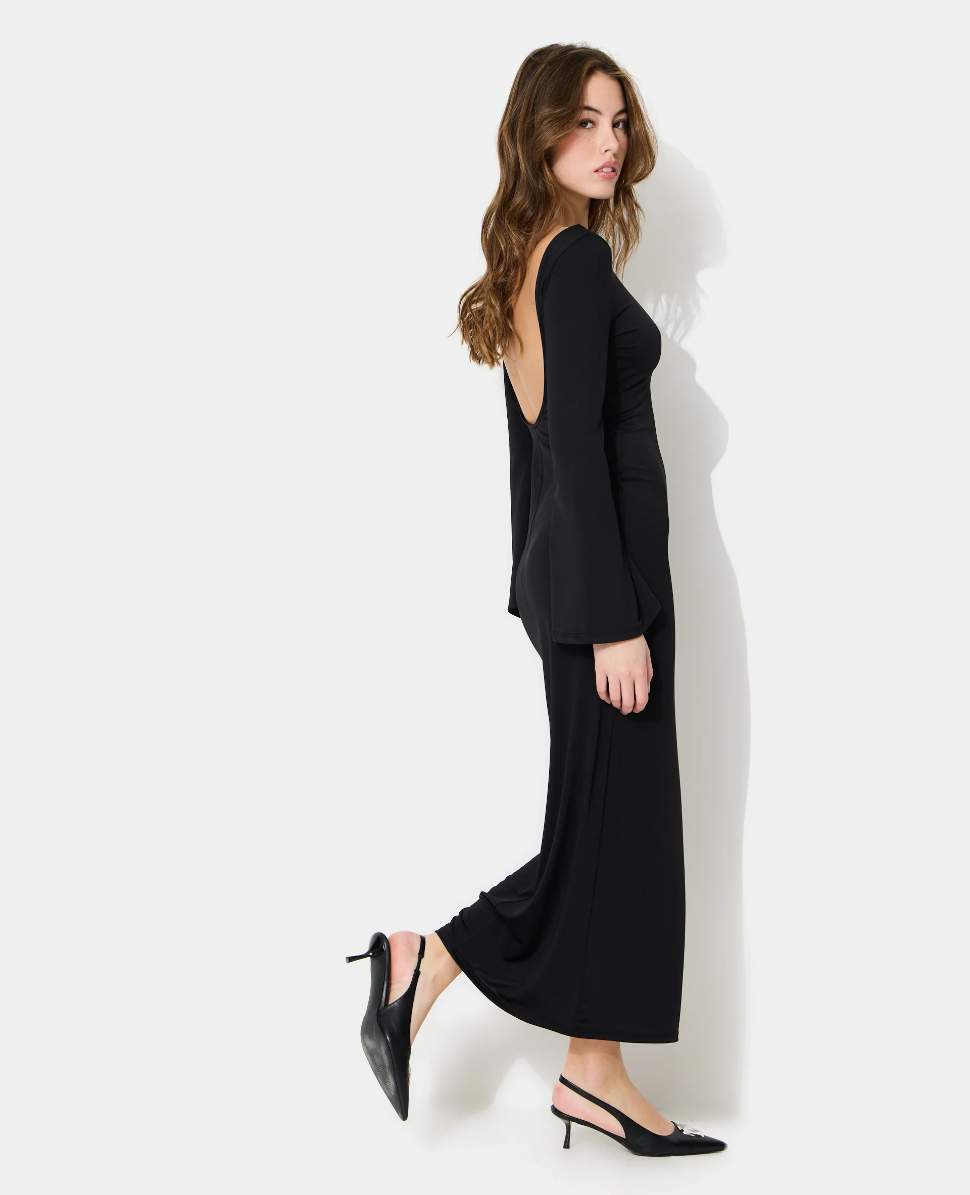 Robe longue dos nu avec manches flare - Image 3
