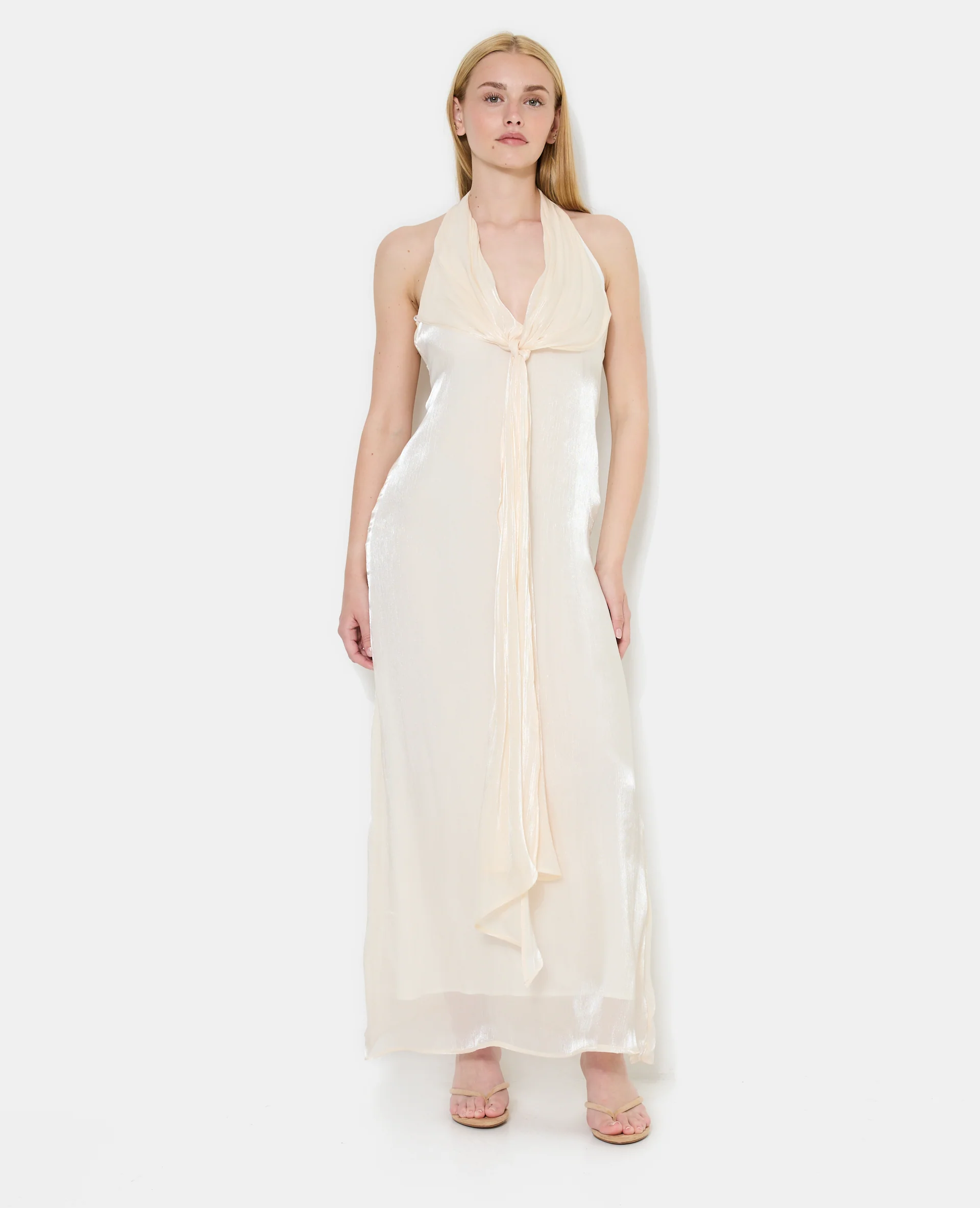 Robe longue dos-nu en satin avec pans à nouer - Image 3
