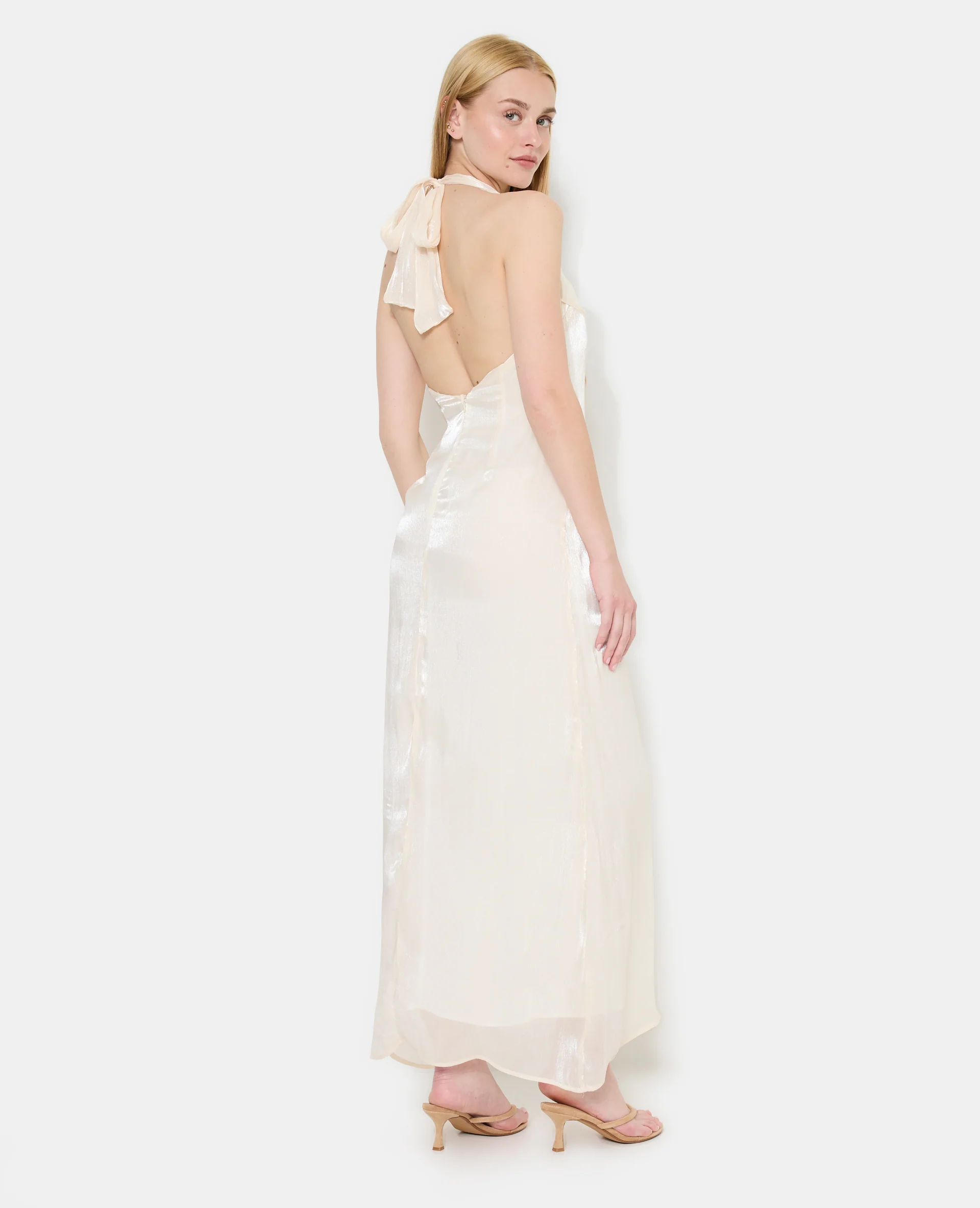 Robe longue dos-nu en satin avec pans à nouer - Image 6