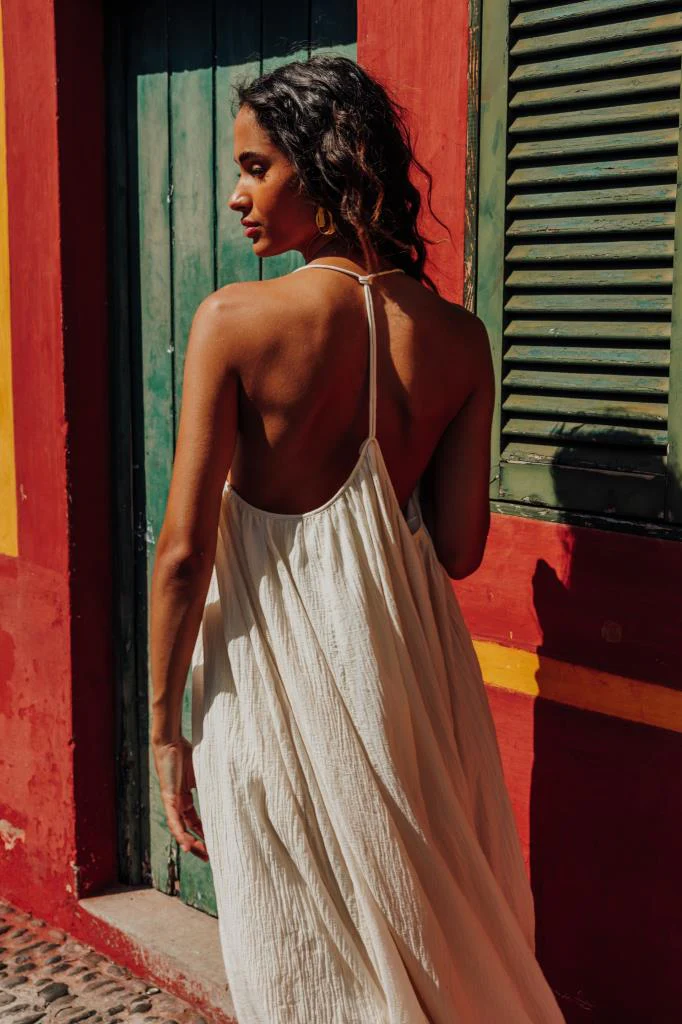Robe longue et ample avec fines bretelles - Image 2