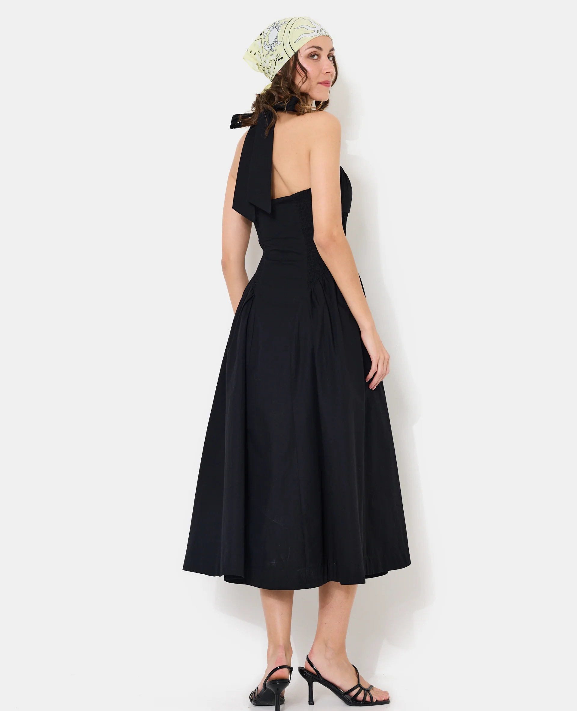 Robe longue évasée avec smocks - Image 6
