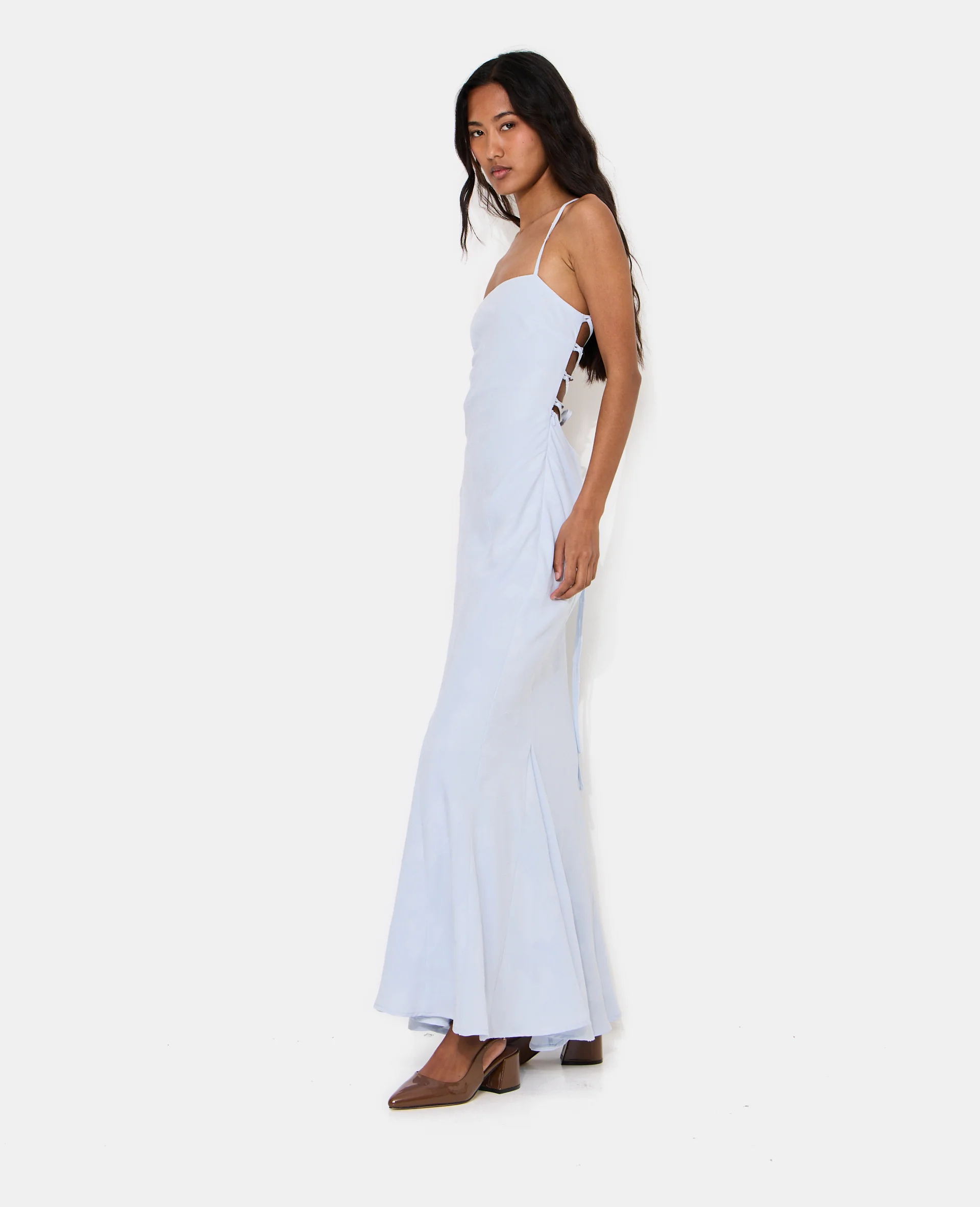 Robe longue évasée effet sirène avec bretelles - Image 3