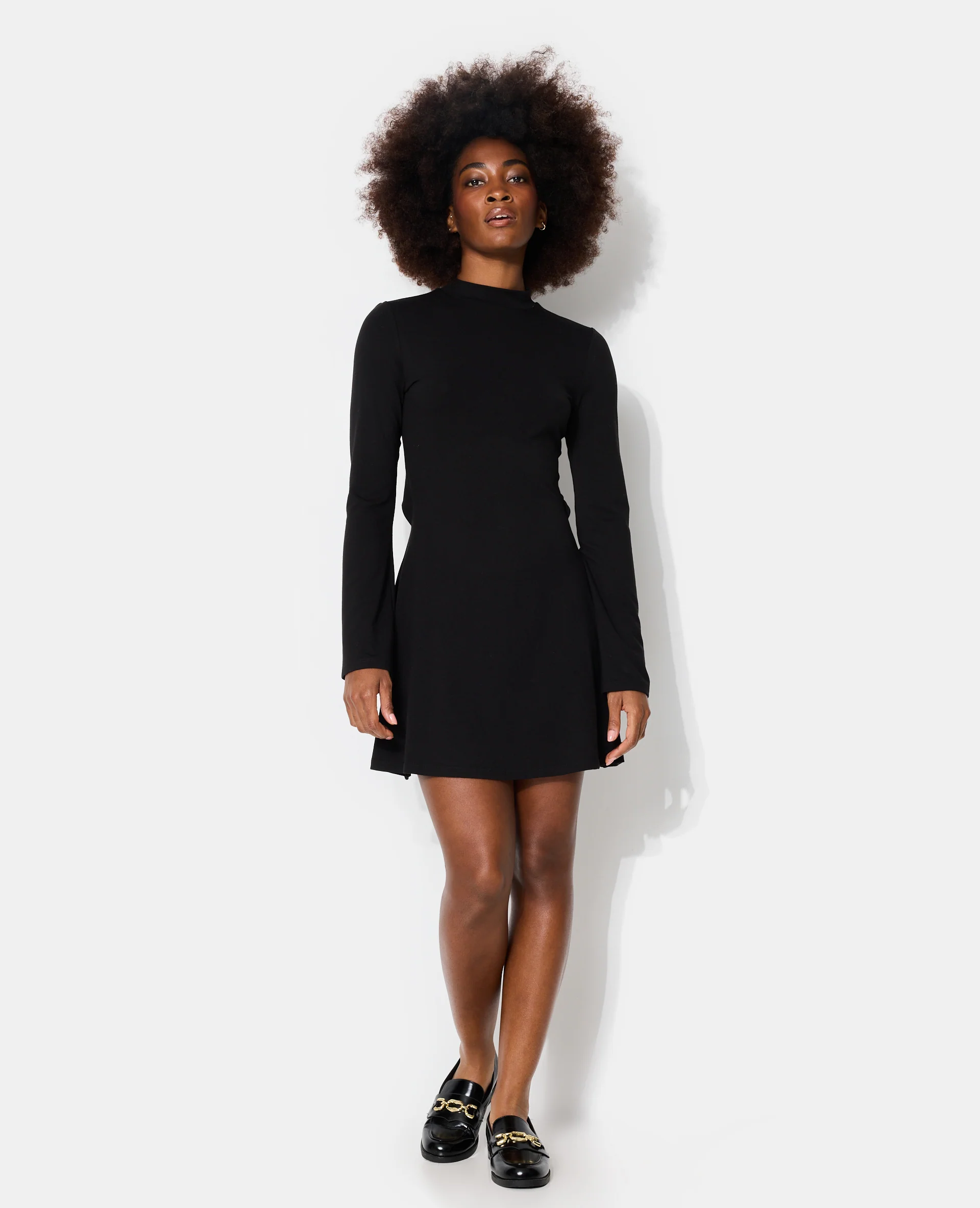 Robe patineuse avec découpe dos