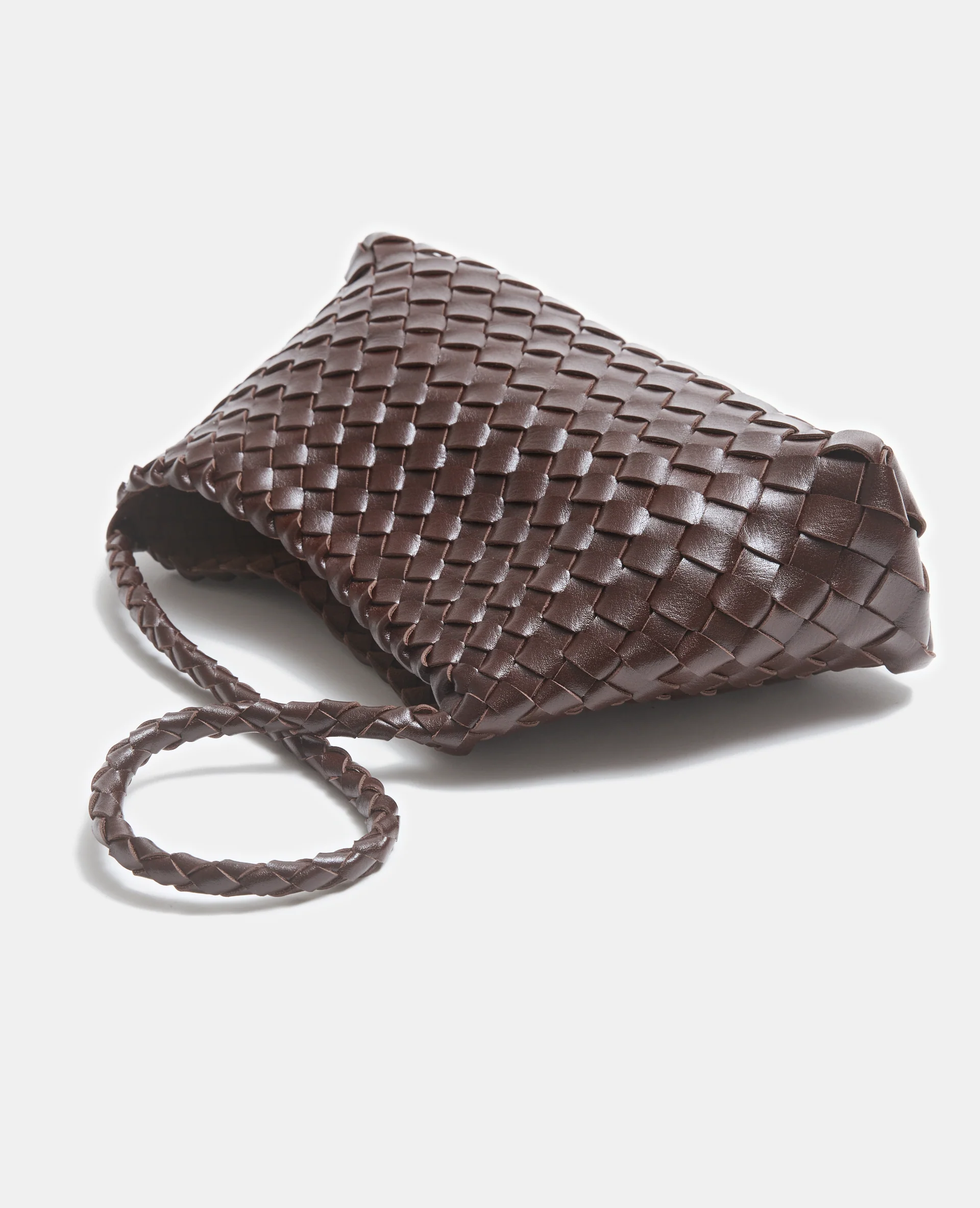 Sac en simili tressé porté épaule - Image 4