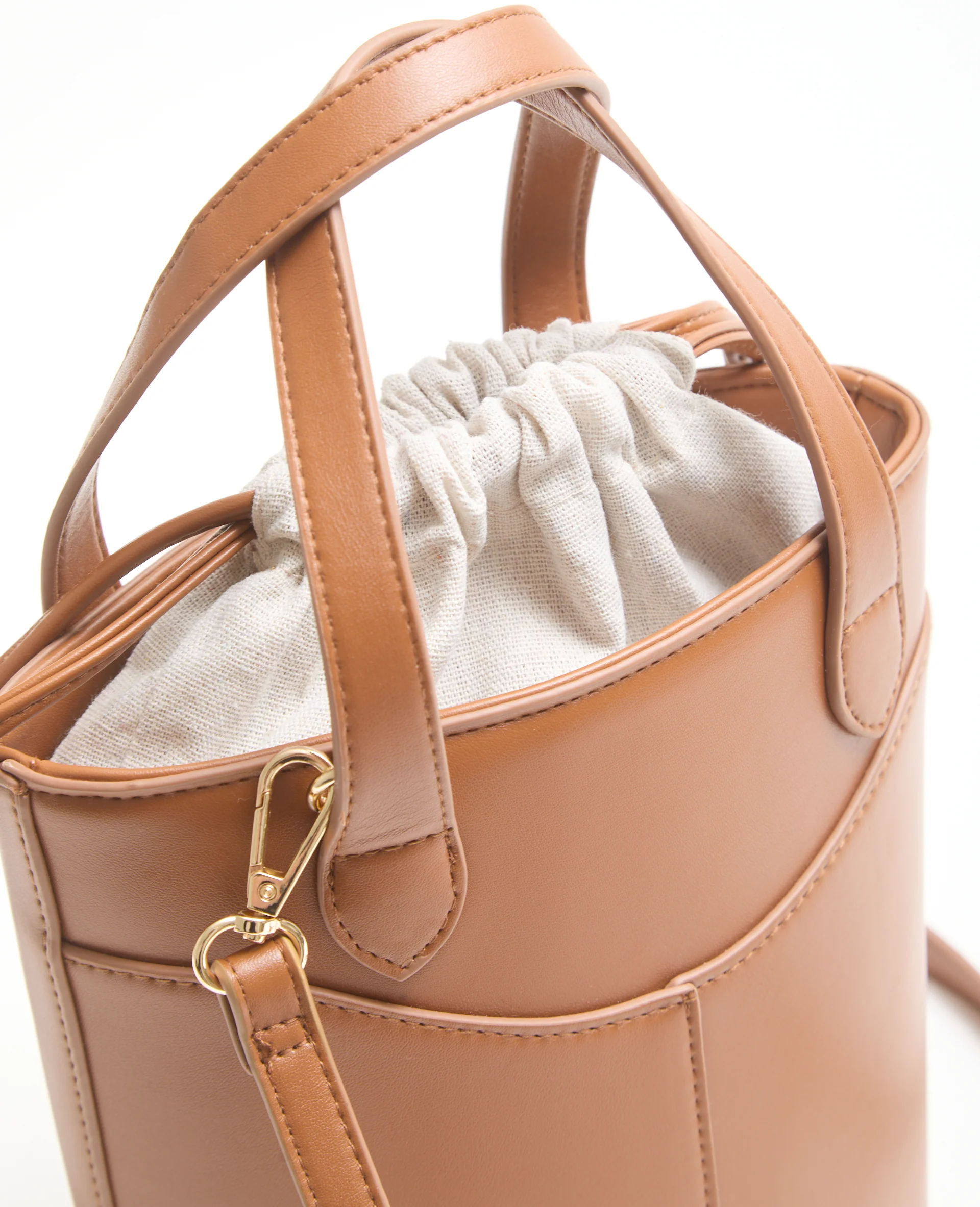 Sac seau avec poignées et bandoulière - Image 3