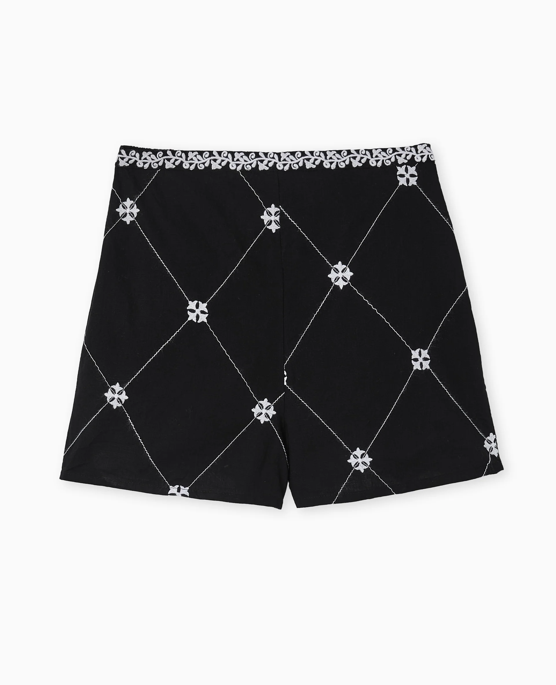 Short avec broderies devant - Image 4