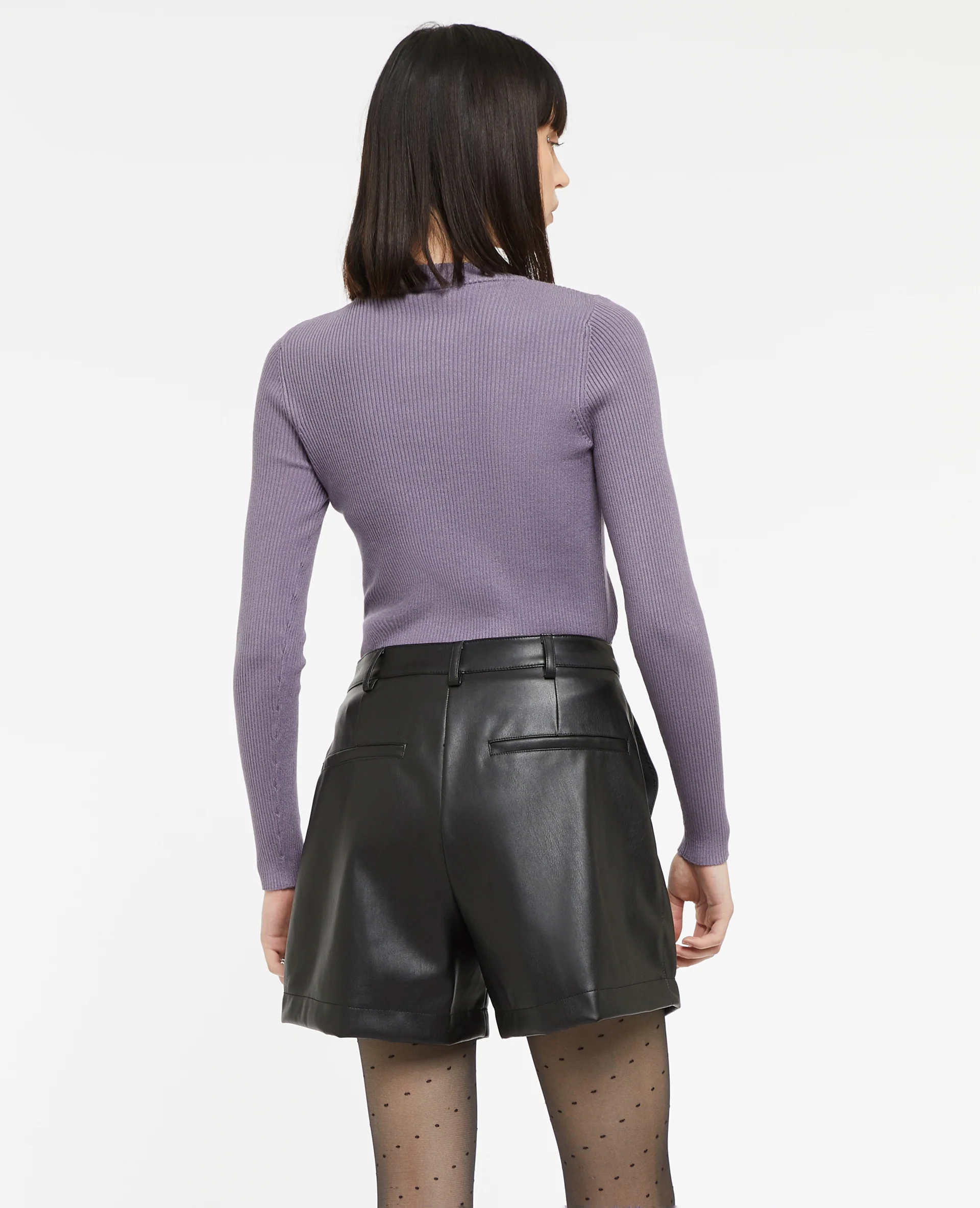 Short taille haute en simili cuir avec pinces - Image 5