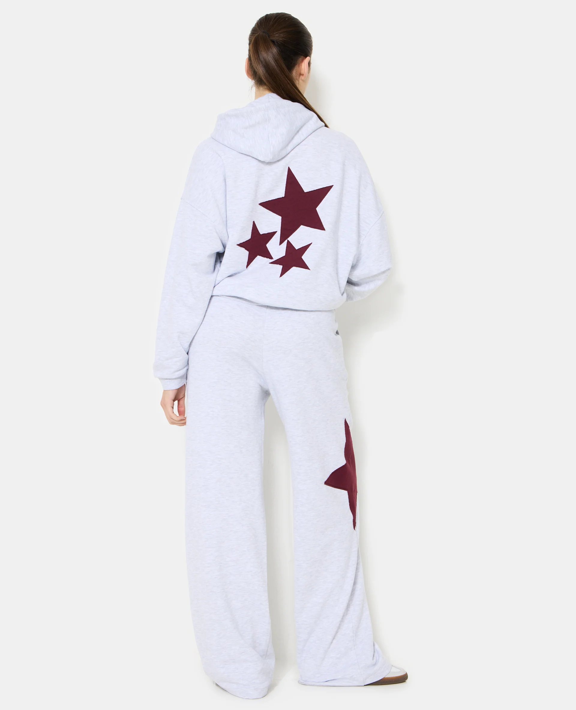 Sweat capuche oversize avec étoiles contrastées - Image 3