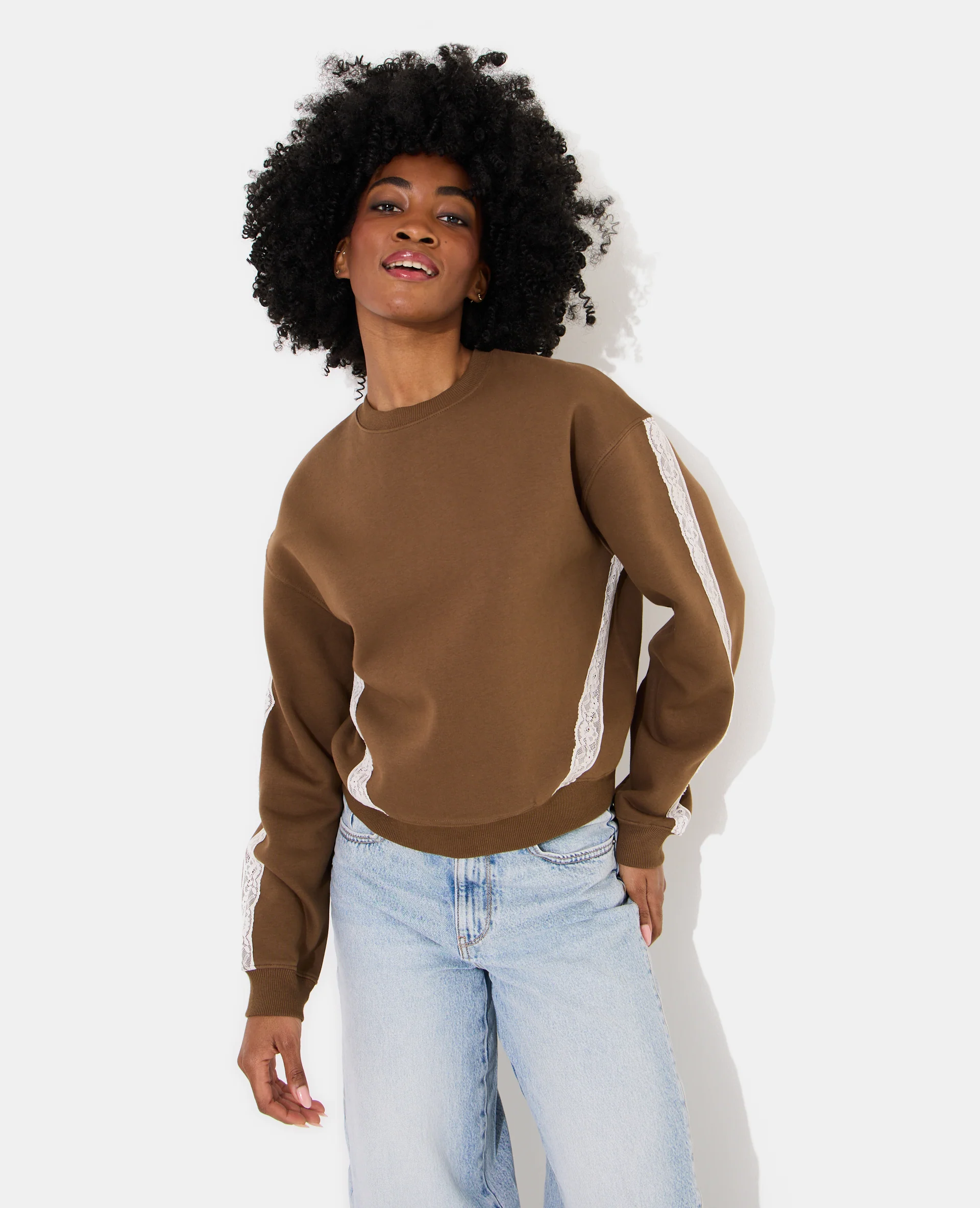 Sweat col rond avec dentelle