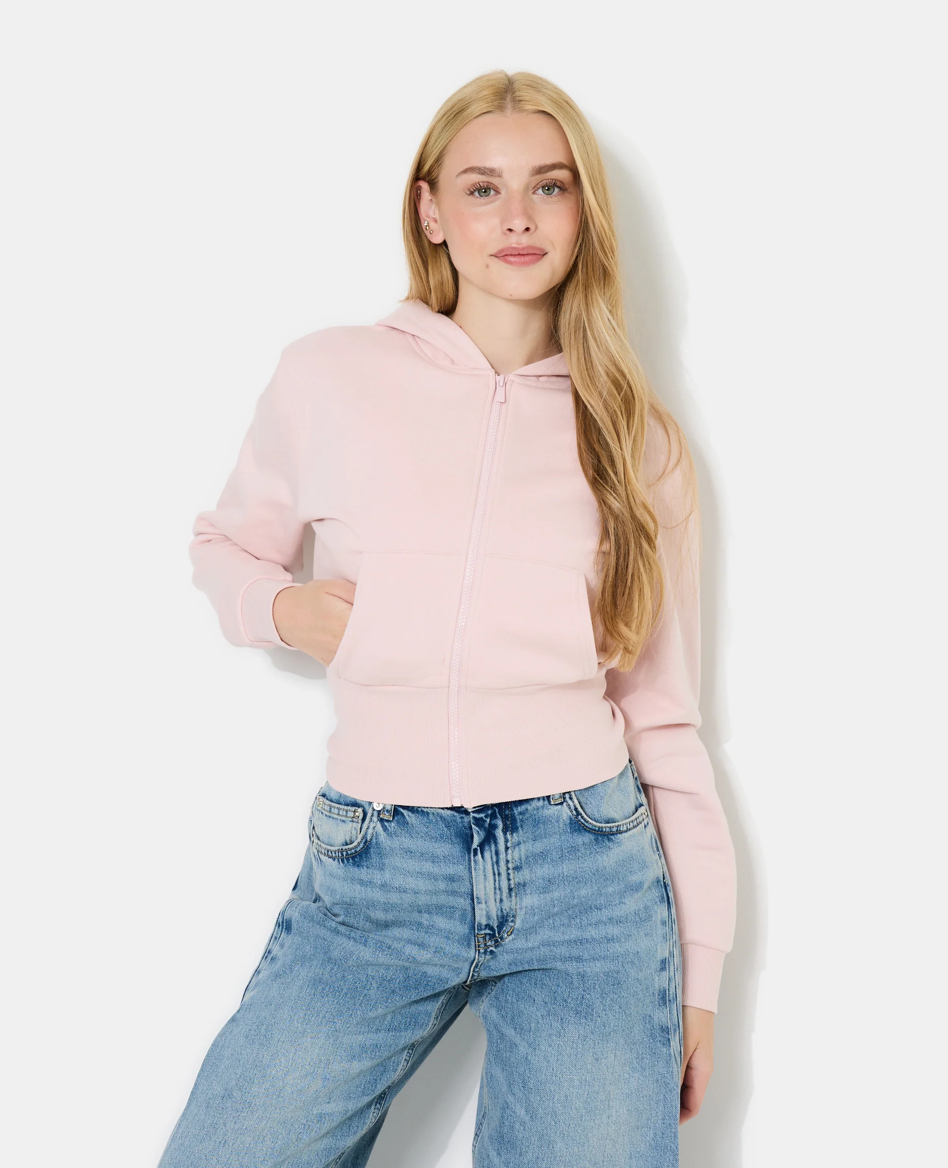 Sweat court zippé avec capuche