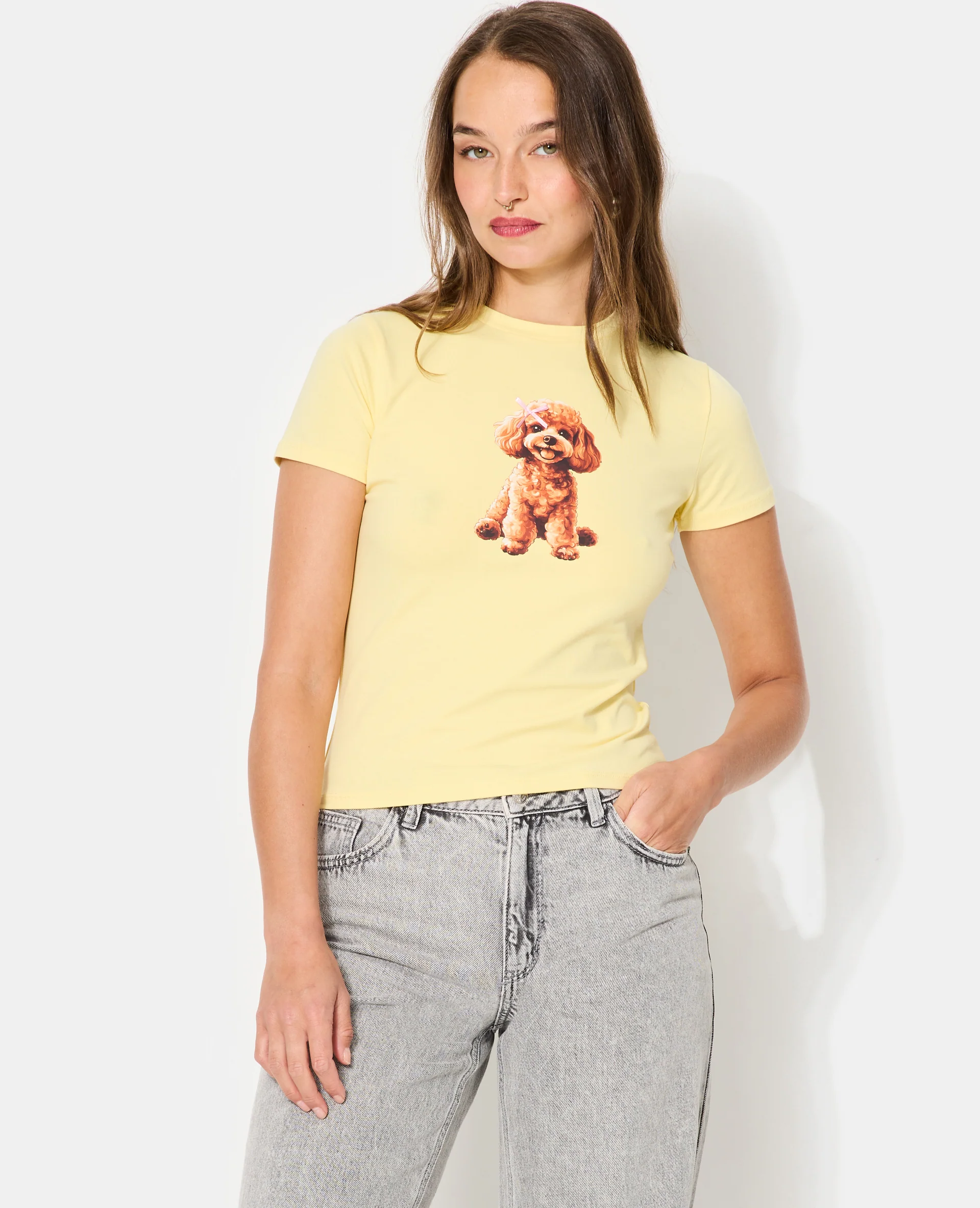 T-shirt ajusté avec print chien + nœud cousu - Image 5